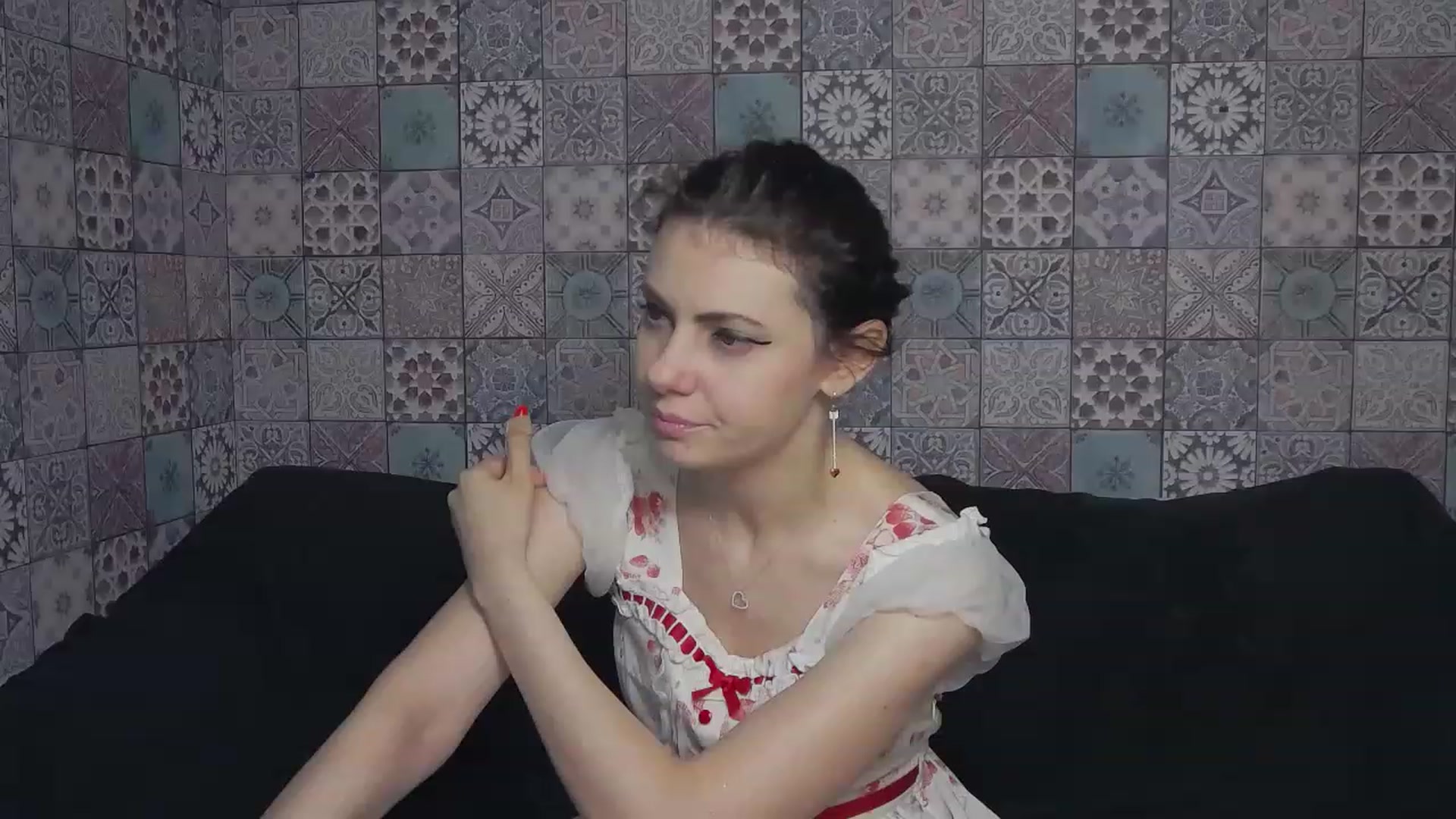 Gallery image thumbnail from MissAracely's myfreecams stream on, 06/15/2023, 21:46 image 3 of 20