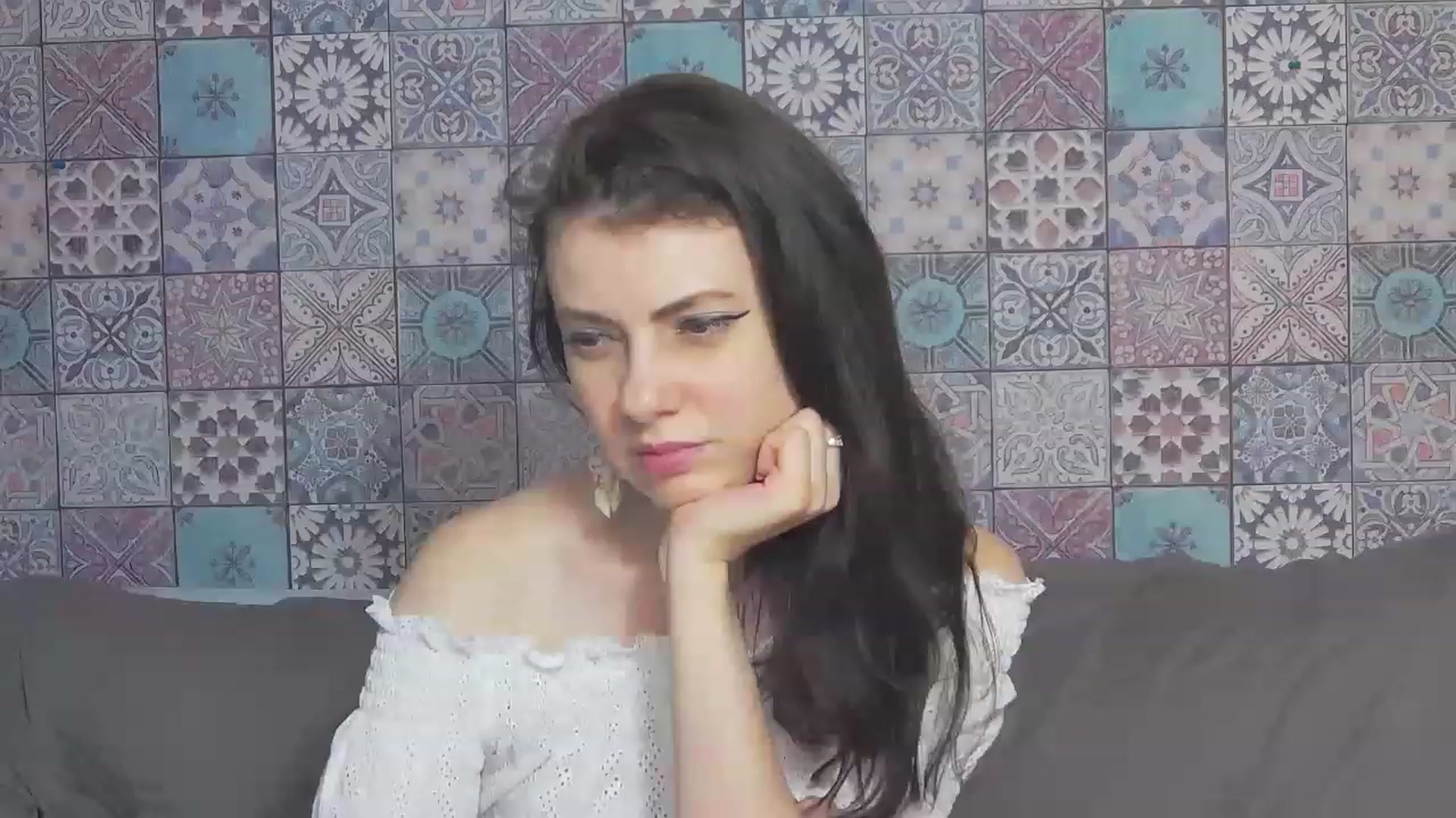 Gallery image thumbnail from MissAracely's myfreecams stream on, 06/22/2023, 19:04 image 2 of 20