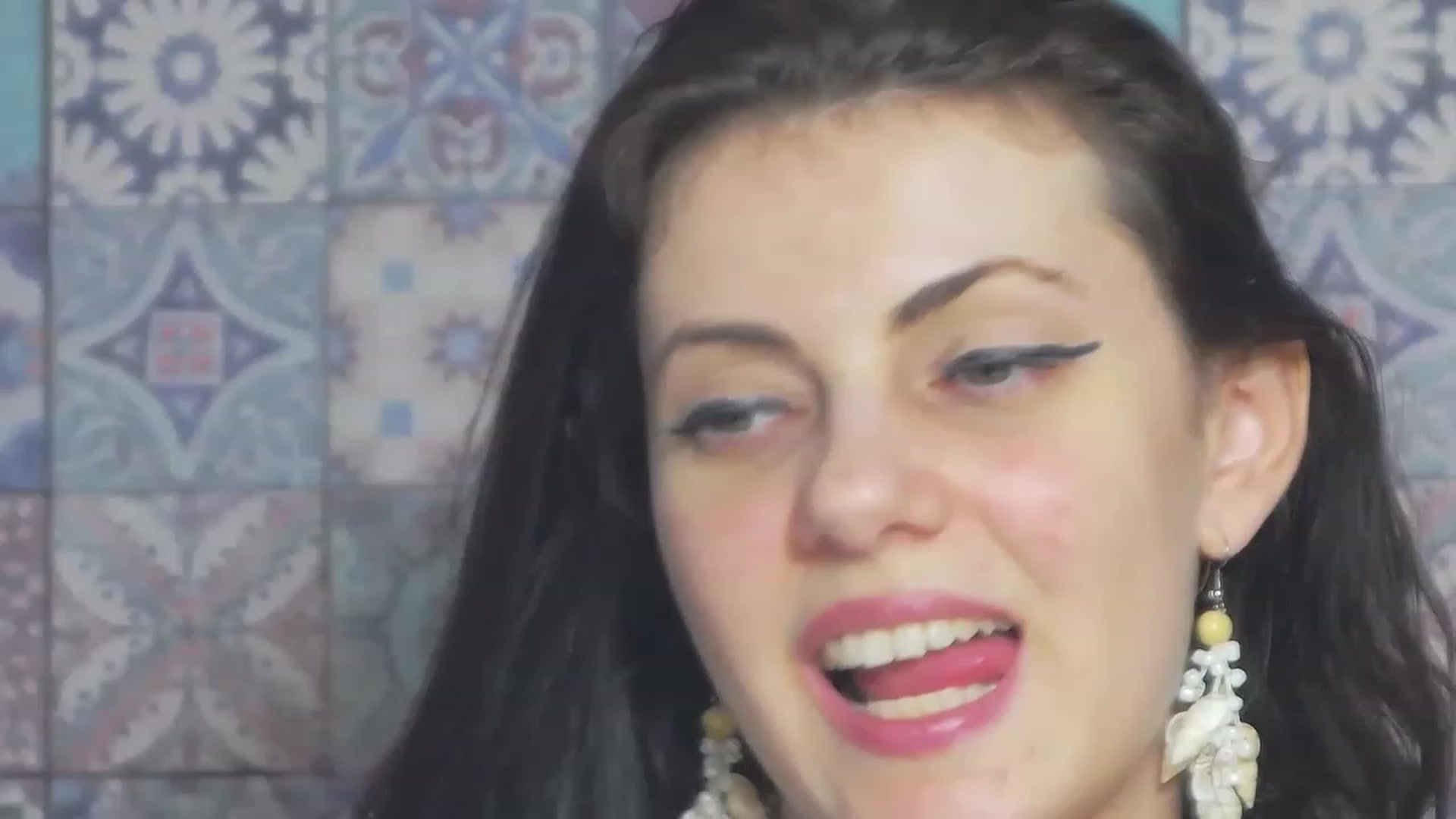 Gallery image thumbnail from MissAracely's myfreecams stream on, 06/22/2023, 21:28 image 7 of 20