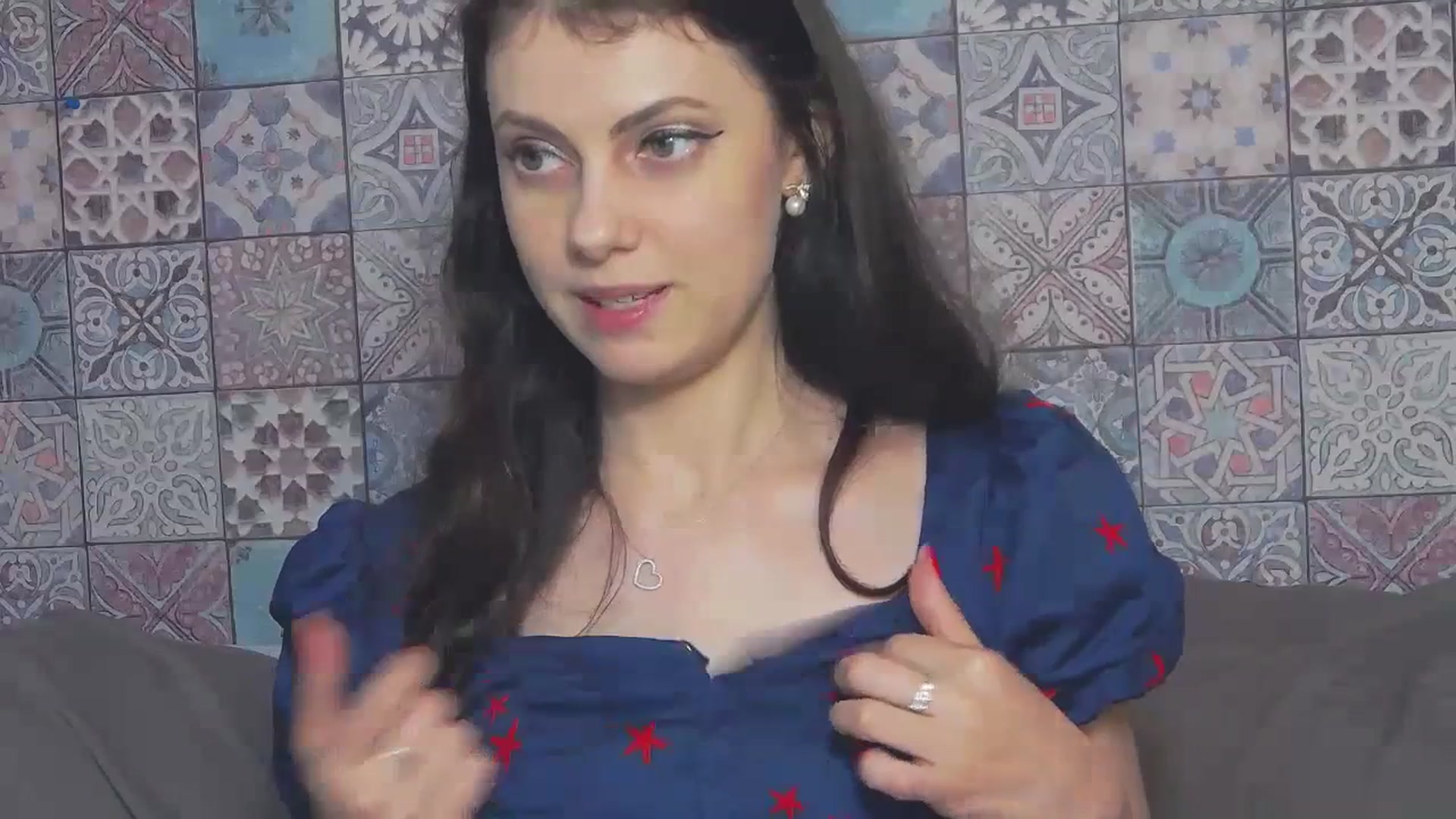 Gallery image thumbnail from MissAracely's myfreecams stream on, 06/28/2023, 20:46 image 2 of 20