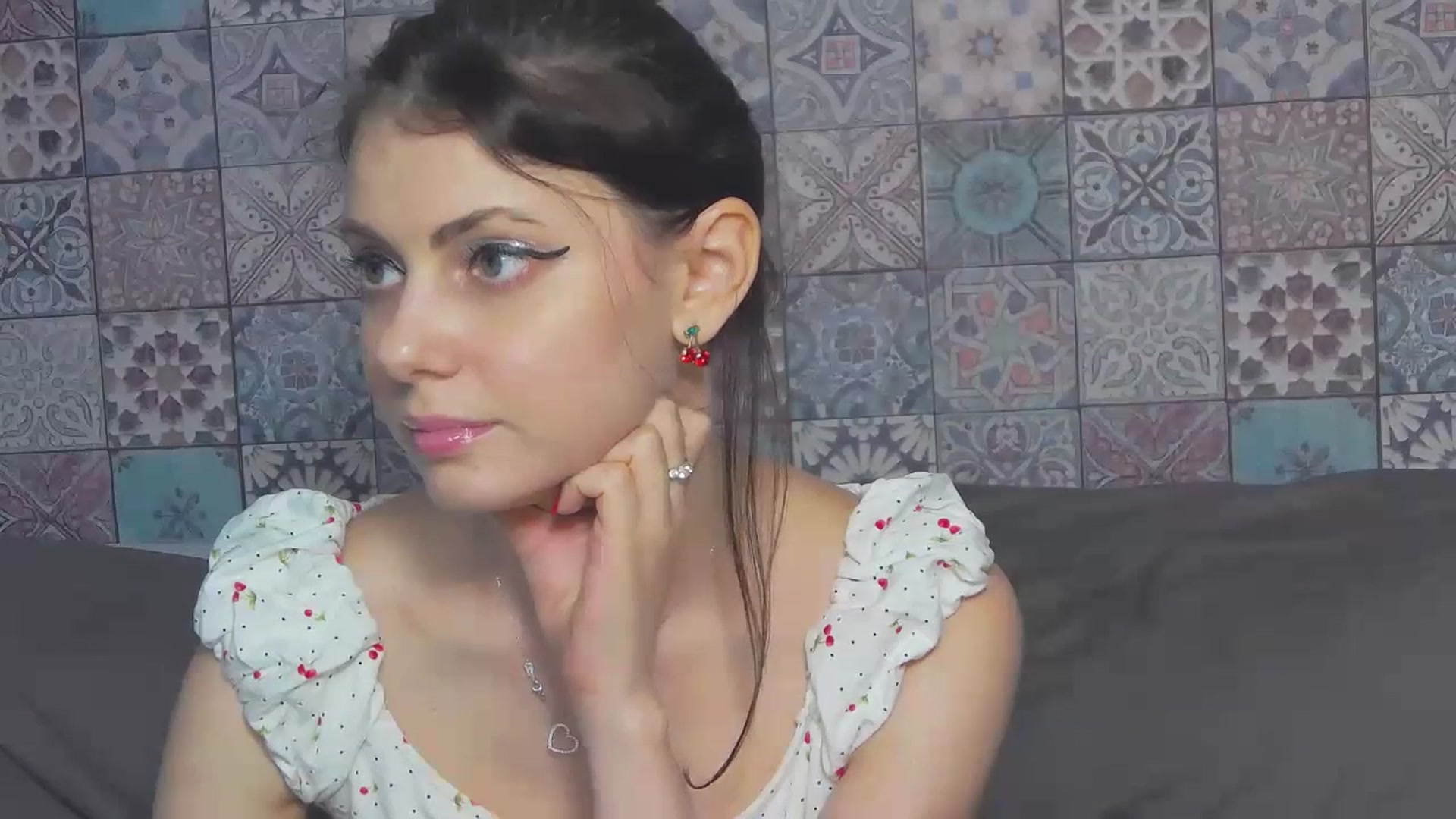 Gallery image thumbnail from MissAracely's myfreecams stream on, 06/29/2023, 18:27 image 13 of 20