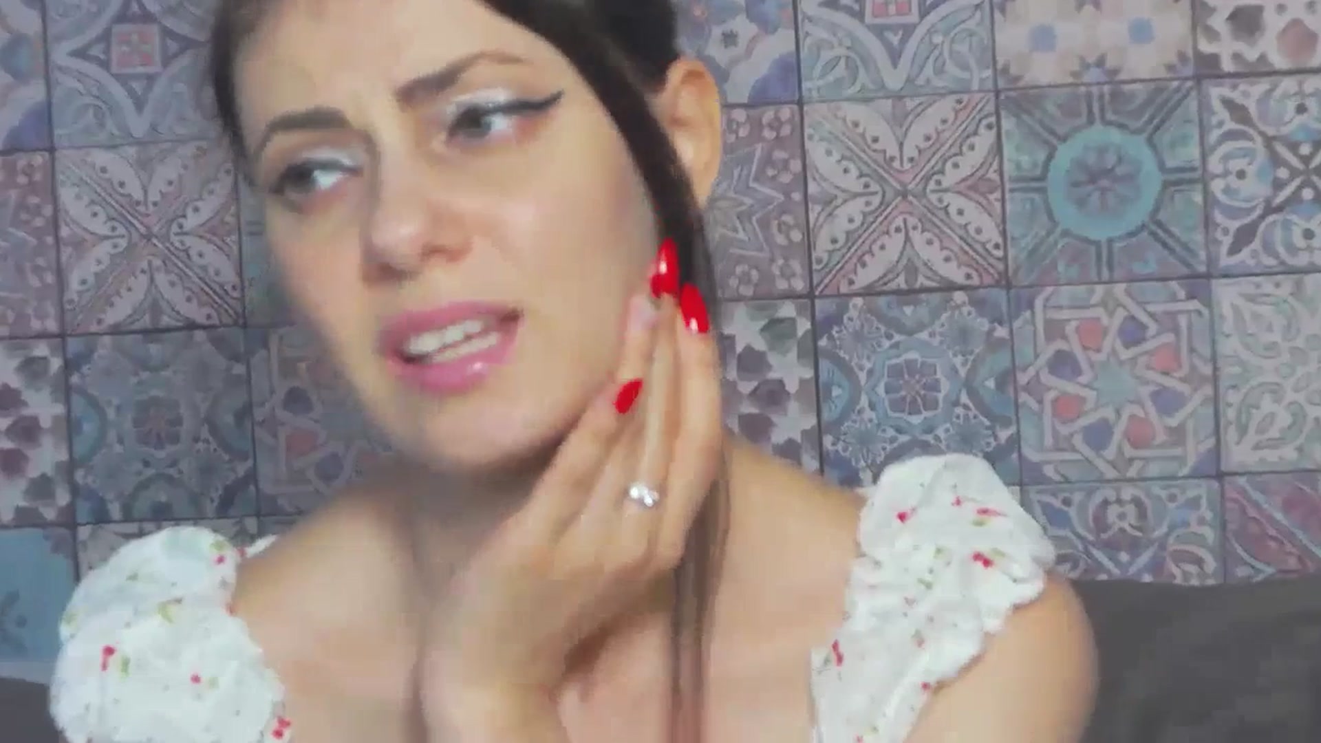 Gallery image thumbnail from MissAracely's myfreecams stream on, 06/29/2023, 18:27 image 6 of 20