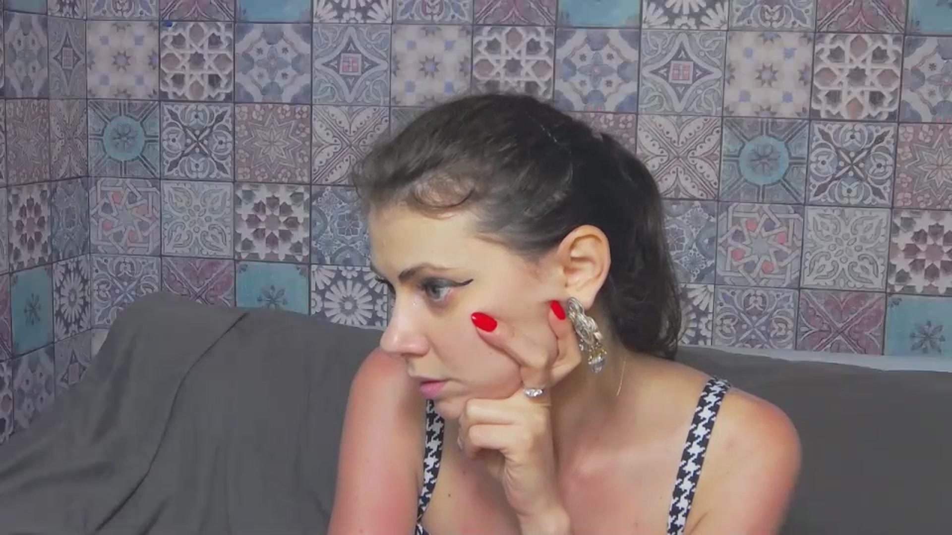 Gallery image thumbnail from MissAracely's myfreecams stream on, 07/05/2023, 18:40 image 14 of 20
