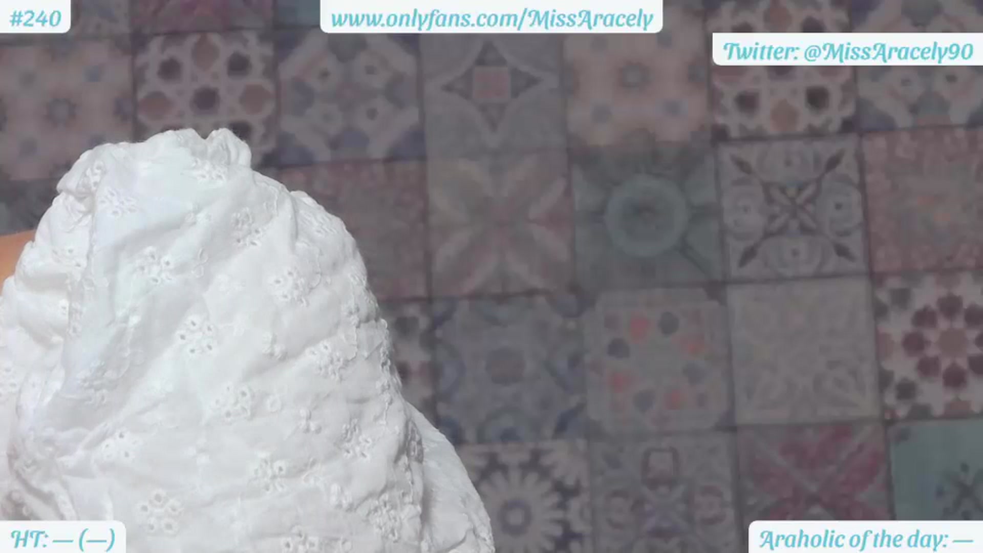Gallery image thumbnail from MissAracely's myfreecams stream on, 07/12/2023, 16:42 image 14 of 20