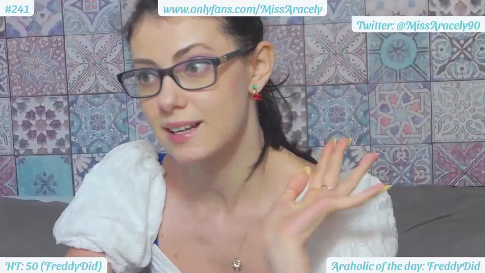 Gallery image thumbnail from MissAracely's myfreecams stream on, 07/12/2023, 18:17 image 3 of 20