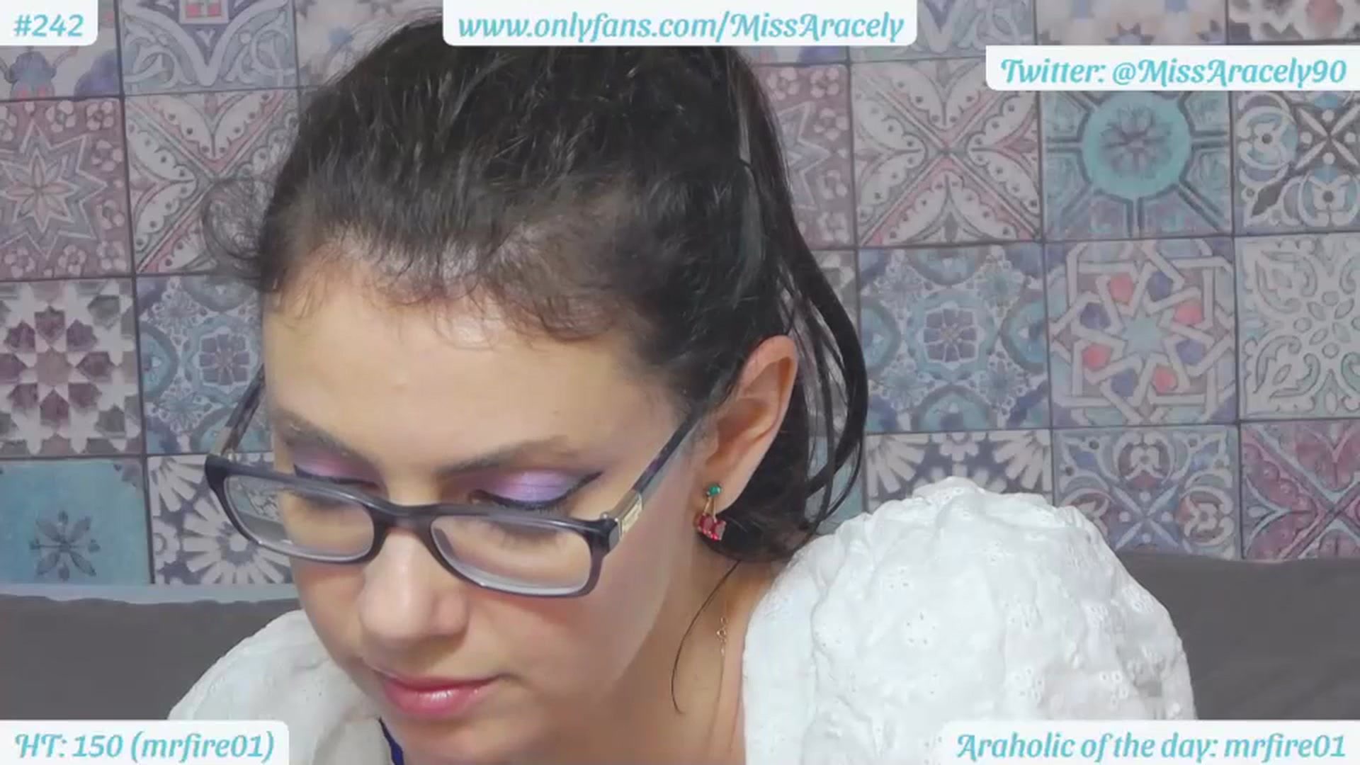 Gallery image thumbnail from MissAracely's myfreecams stream on, 07/12/2023, 19:52 image 15 of 20