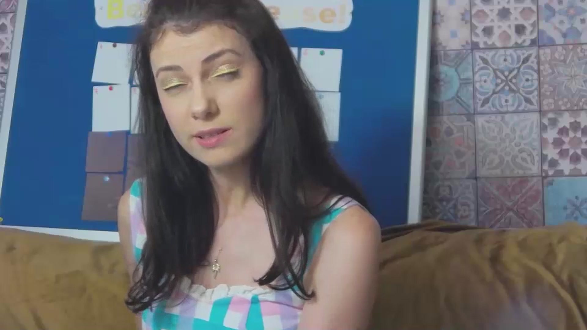 Gallery image thumbnail from MissAracely's myfreecams stream on, 07/19/2023, 16:21 image 7 of 20