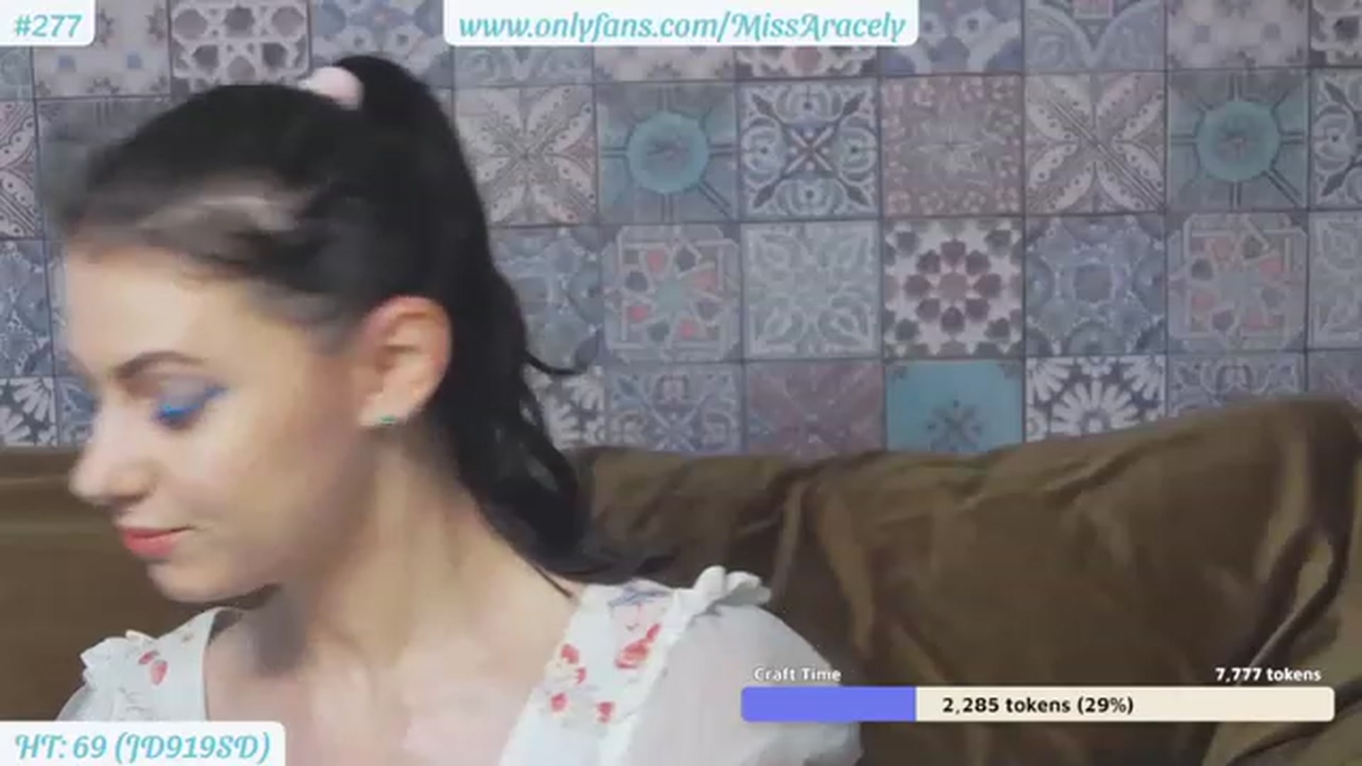 Gallery image thumbnail from MissAracely's myfreecams stream on, 07/28/2023, 19:21 image 10 of 20