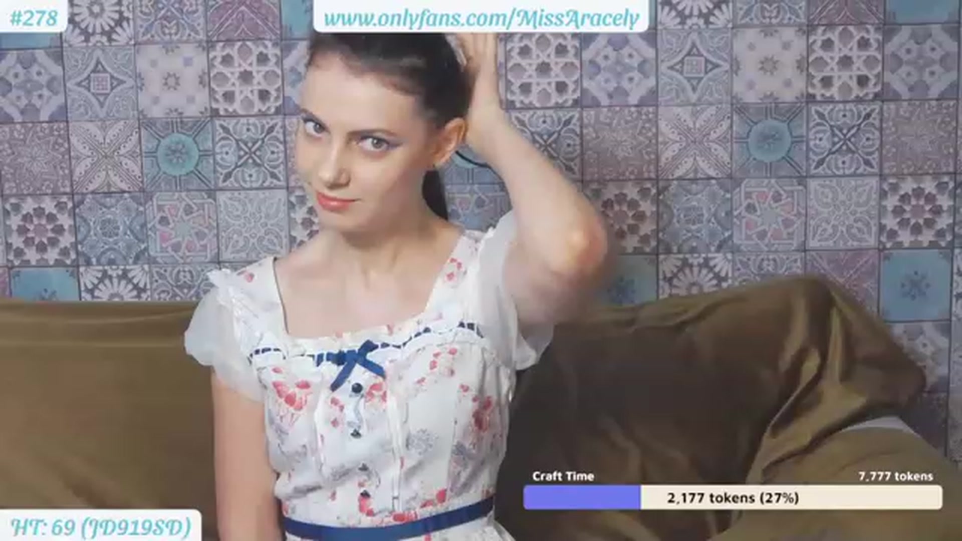 Gallery image thumbnail from MissAracely's myfreecams stream on, 07/28/2023, 19:21 image 3 of 20