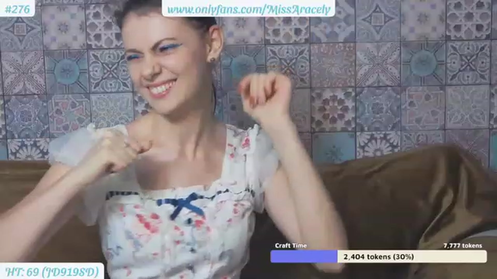 Gallery image thumbnail from MissAracely's myfreecams stream on, 07/28/2023, 19:21 image 13 of 20
