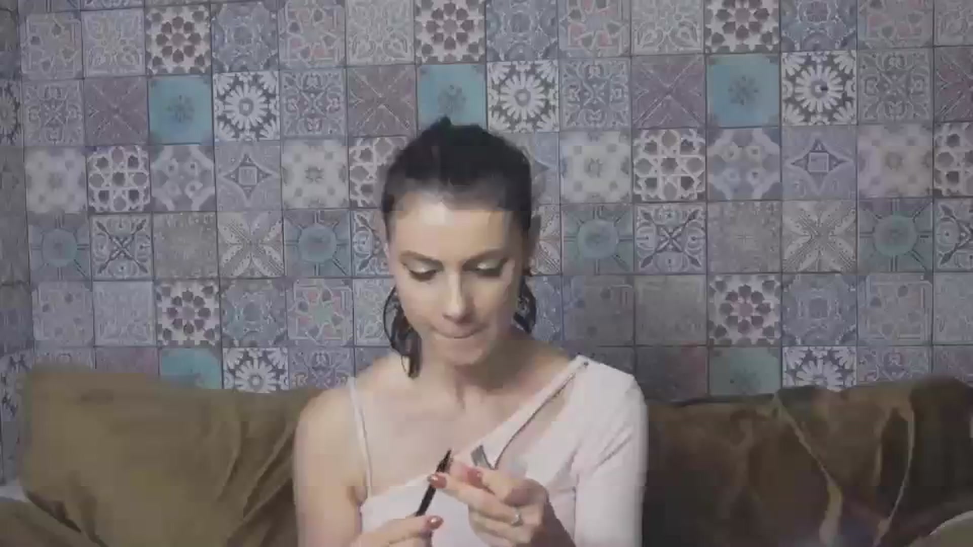 Gallery image thumbnail from MissAracely's myfreecams stream on, 07/30/2023, 18:28 image 4 of 20