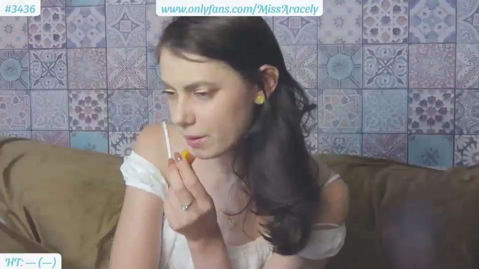 Gallery image thumbnail from MissAracely's myfreecams stream on, 08/11/2023, 17:21 image 6 of 20
