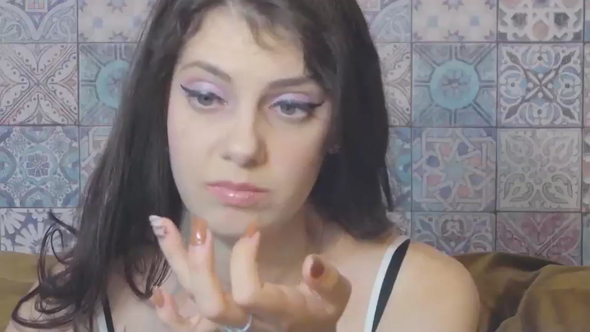 Gallery image thumbnail from MissAracely's myfreecams stream on, 08/12/2023, 21:12 image 20 of 20