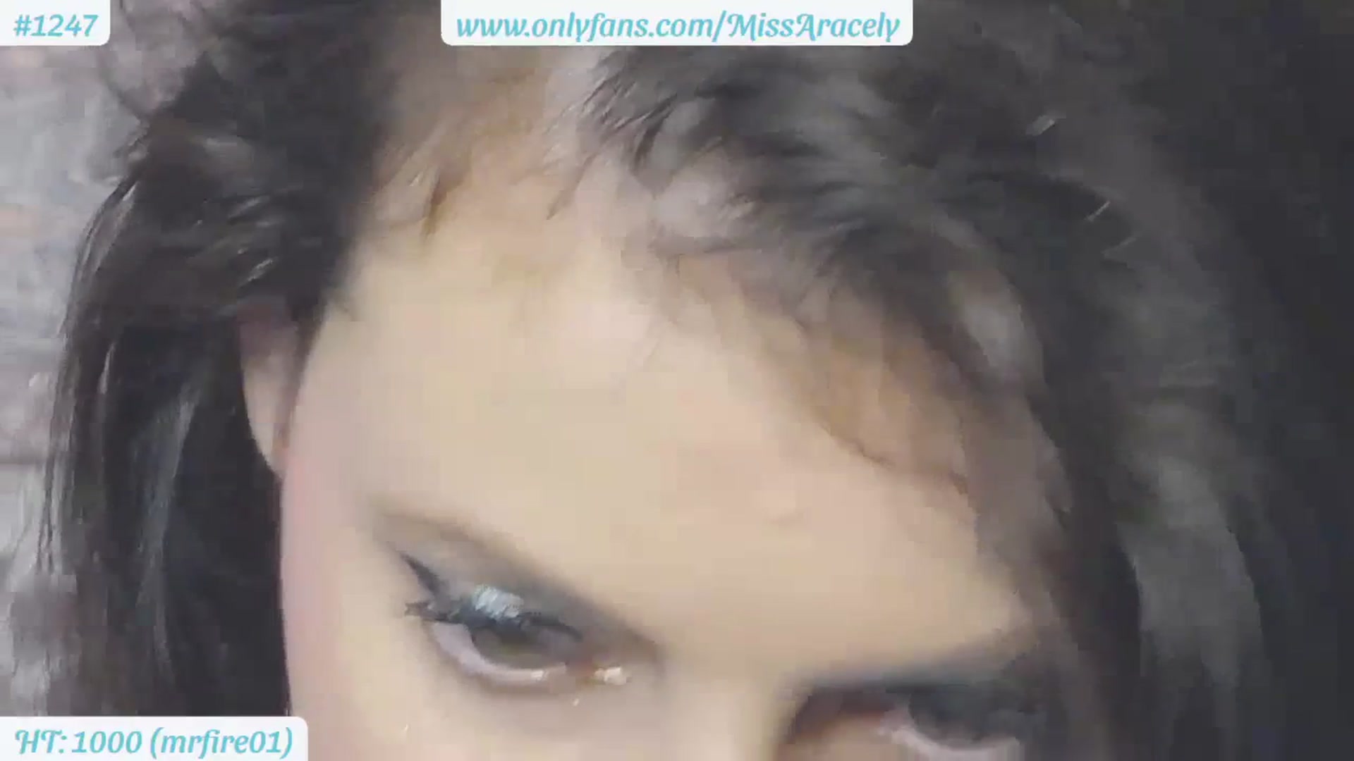Gallery image thumbnail from MissAracely's myfreecams stream on, 08/15/2023, 20:05 image 17 of 20