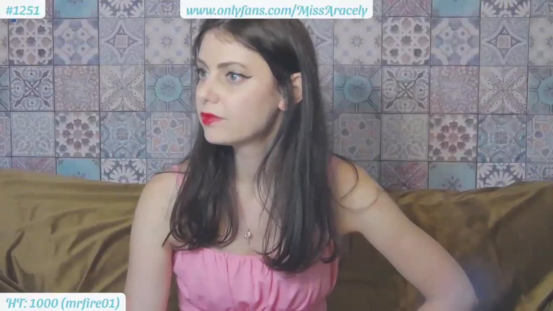 Gallery image thumbnail from MissAracely's myfreecams stream on, 08/15/2023, 20:05 image 4 of 20