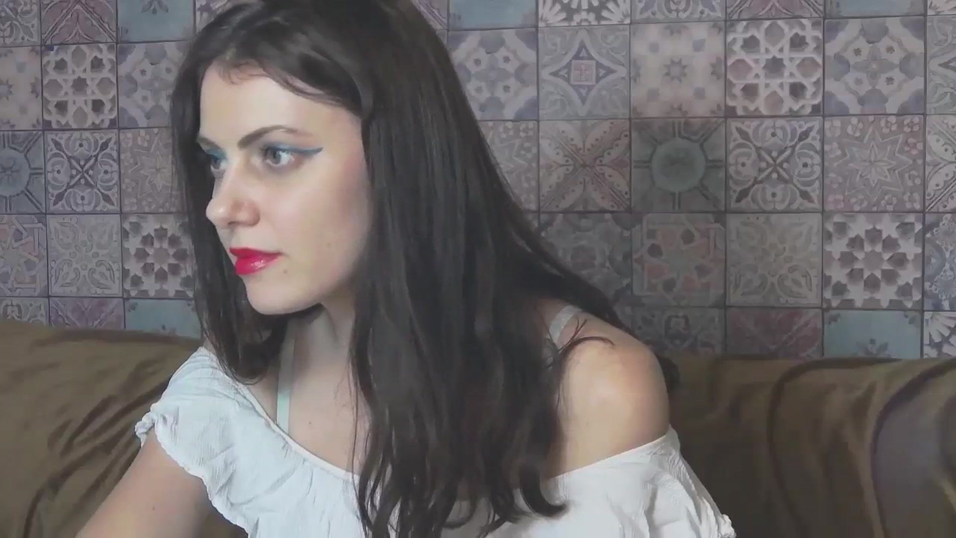 Gallery image thumbnail from MissAracely's myfreecams stream on, 08/17/2023, 18:19 image 17 of 20