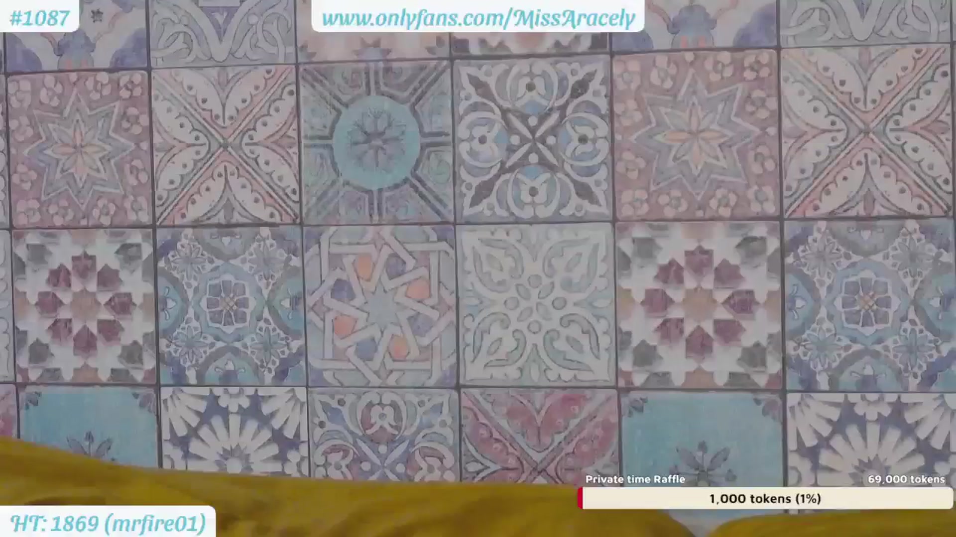 Gallery image thumbnail from MissAracely's myfreecams stream on, 08/21/2023, 19:38 image 9 of 20