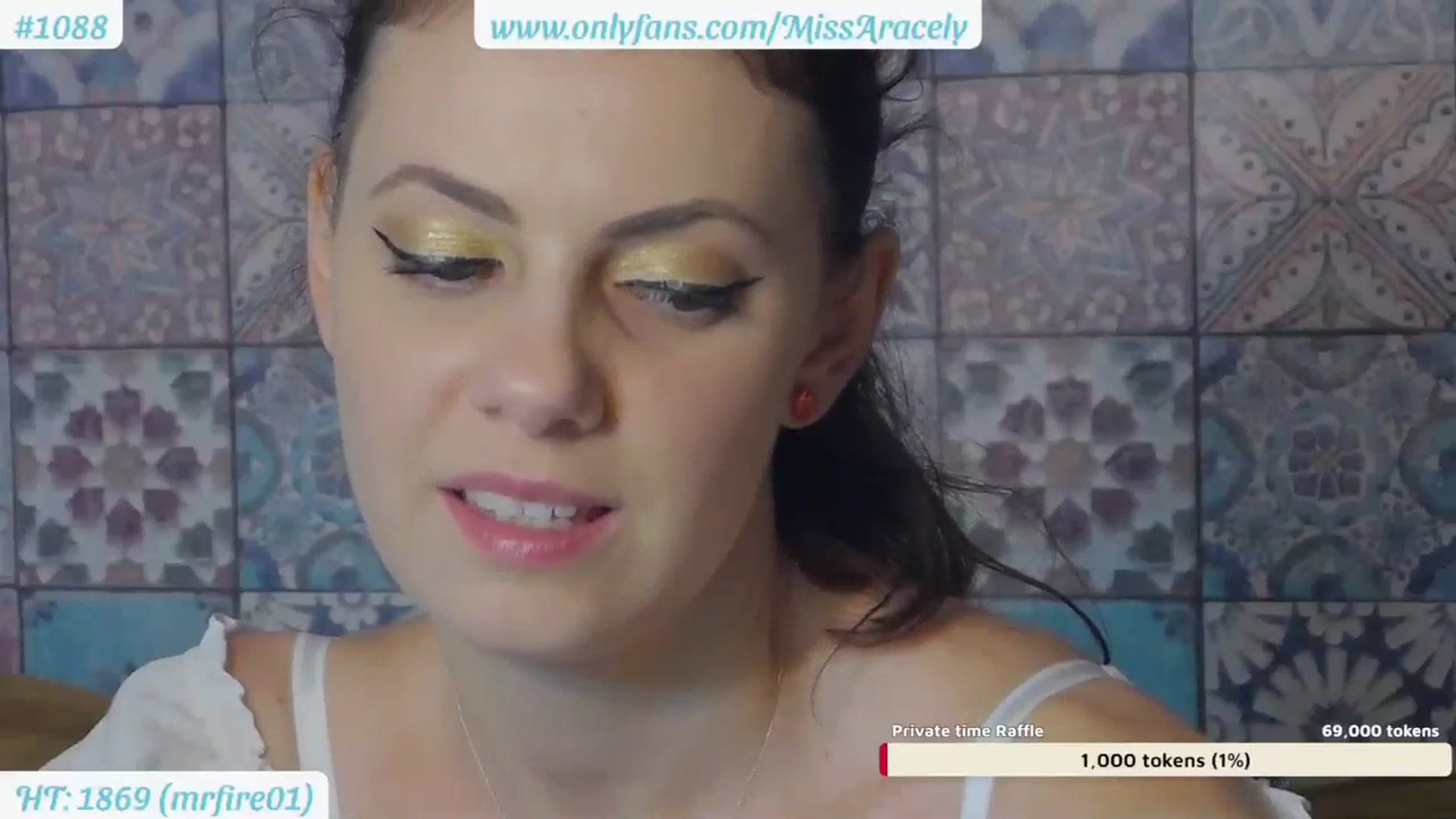 Gallery image thumbnail from MissAracely's myfreecams stream on, 08/21/2023, 19:38 image 14 of 20