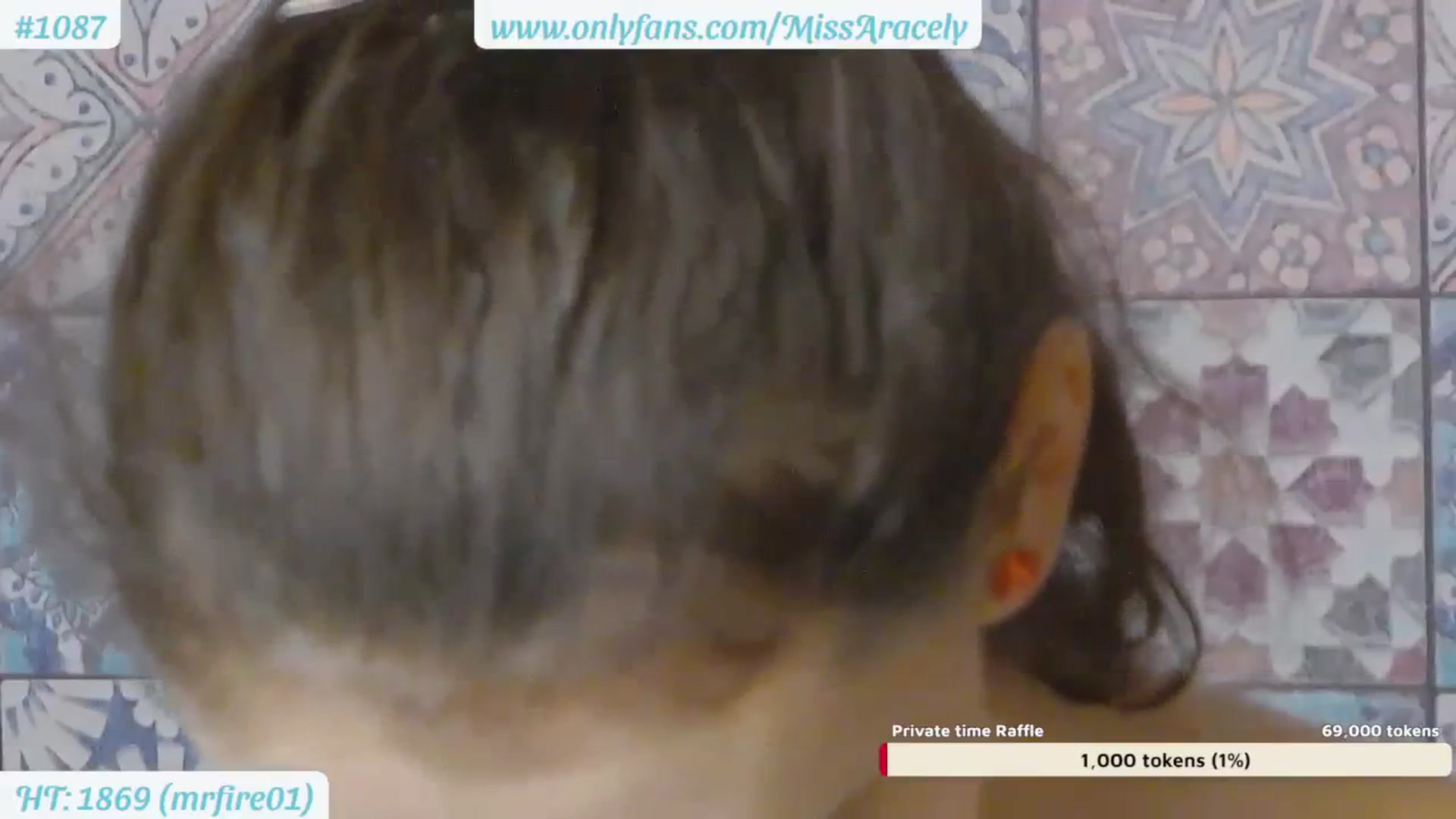 Gallery image thumbnail from MissAracely's myfreecams stream on, 08/21/2023, 19:38 image 3 of 20