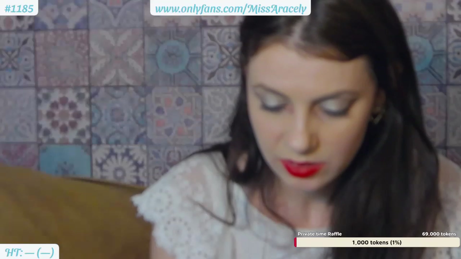 Gallery image thumbnail from MissAracely's myfreecams stream on, 08/23/2023, 19:03 image 7 of 20