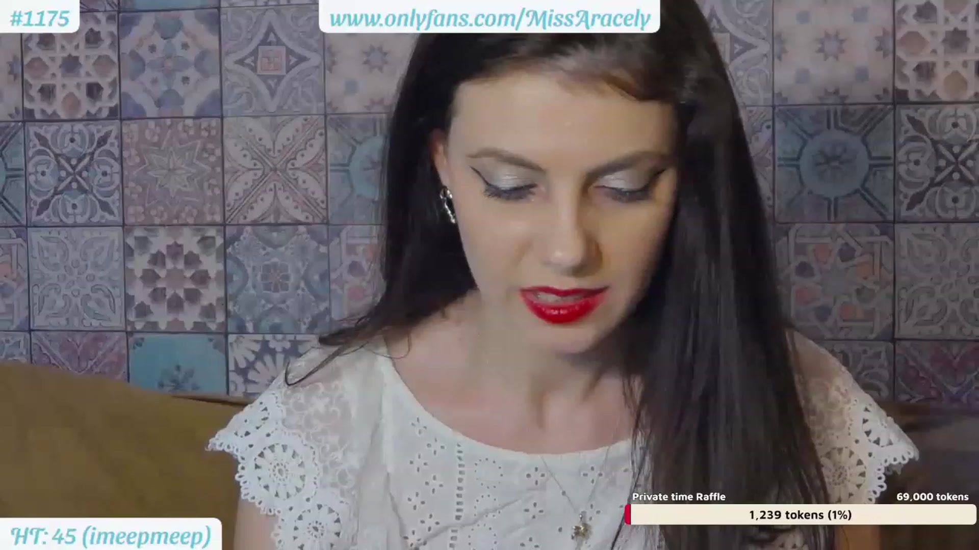 Gallery image thumbnail from MissAracely's myfreecams stream on, 08/23/2023, 19:03 image 17 of 20
