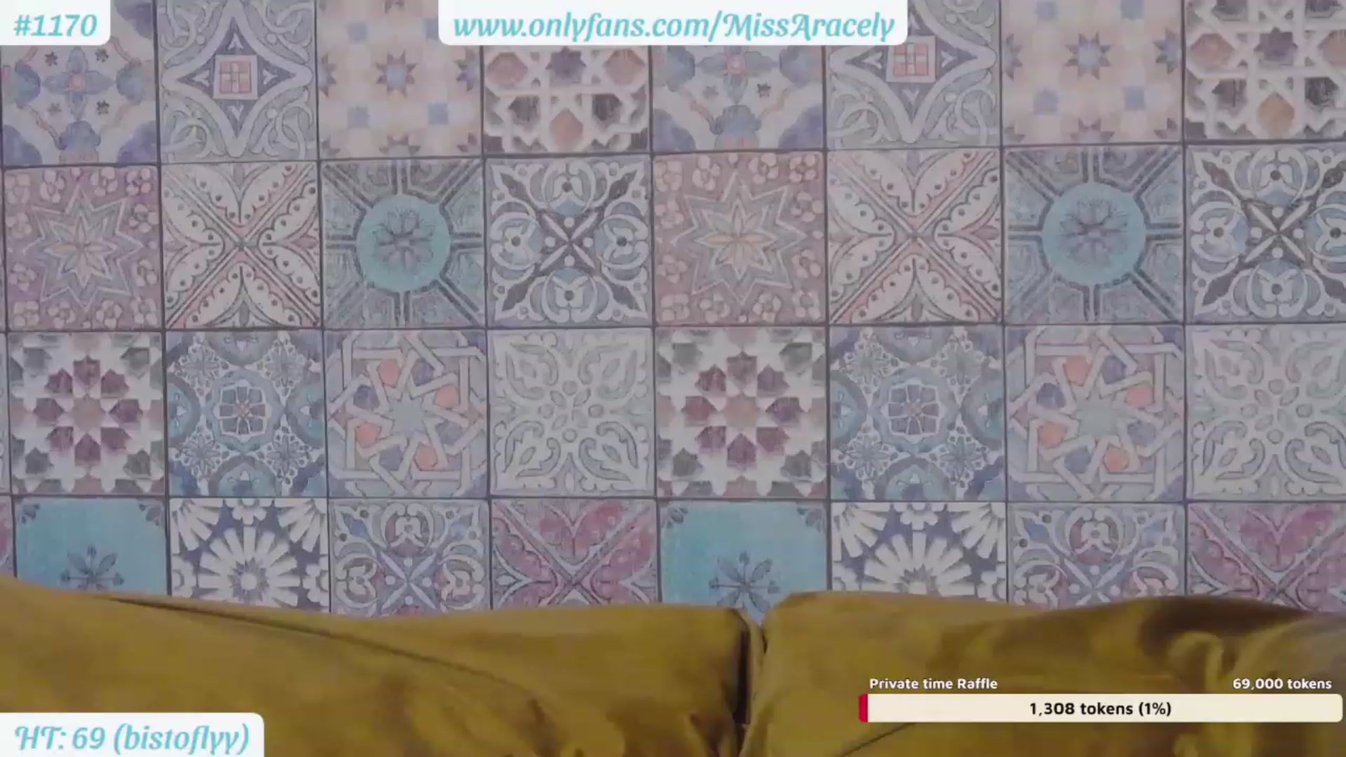 Gallery image thumbnail from MissAracely's myfreecams stream on, 08/23/2023, 20:08 image 15 of 20