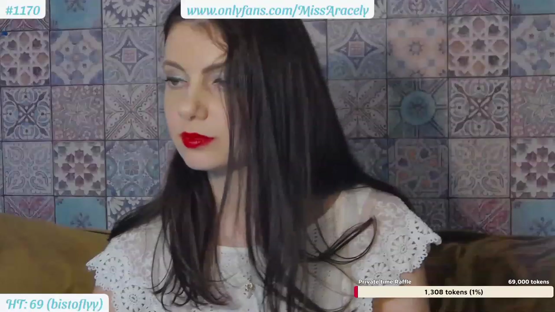 Gallery image thumbnail from MissAracely's myfreecams stream on, 08/23/2023, 20:08 image 16 of 20