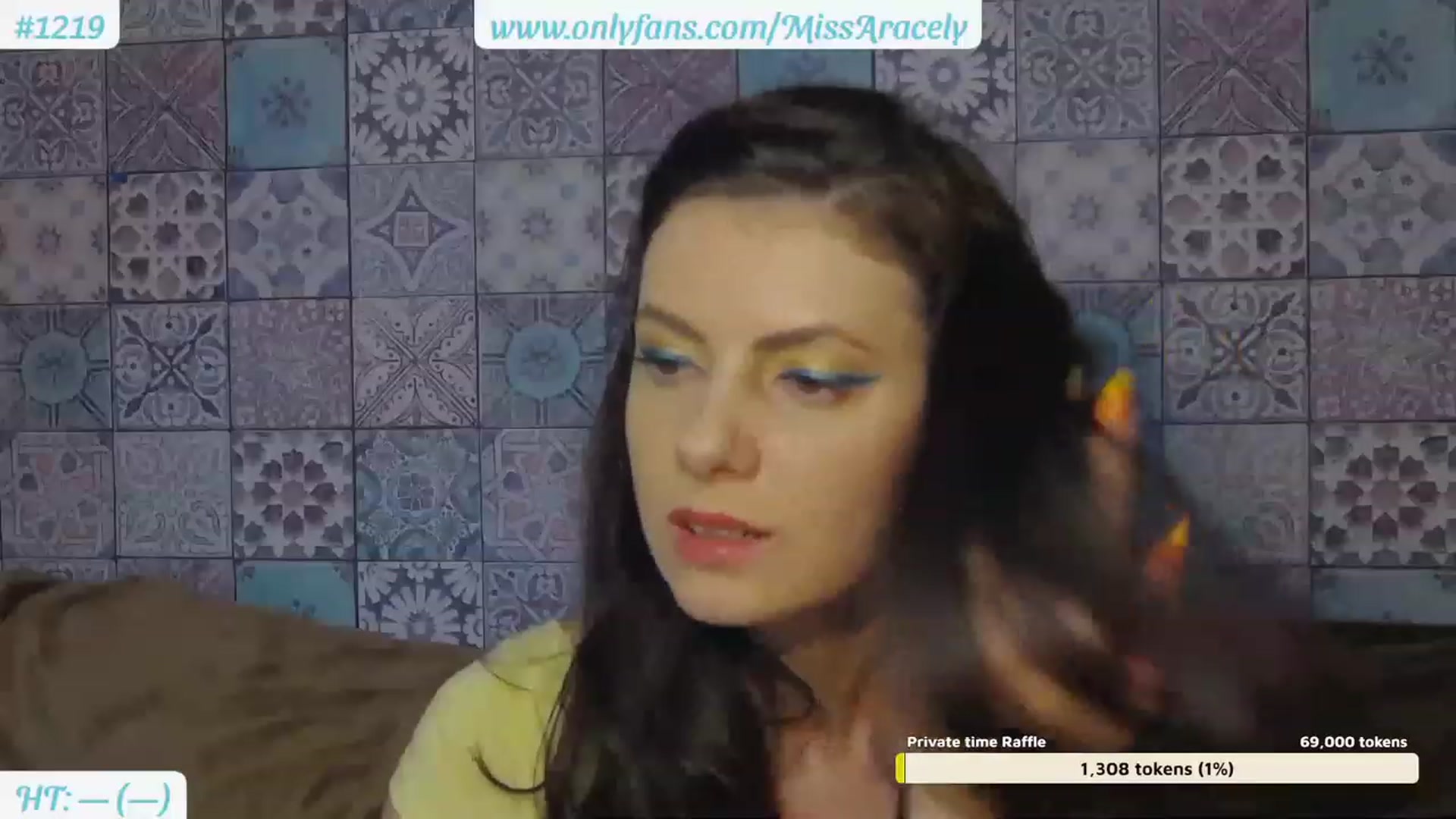 Gallery image thumbnail from MissAracely's myfreecams stream on, 08/24/2023, 15:42 image 5 of 20