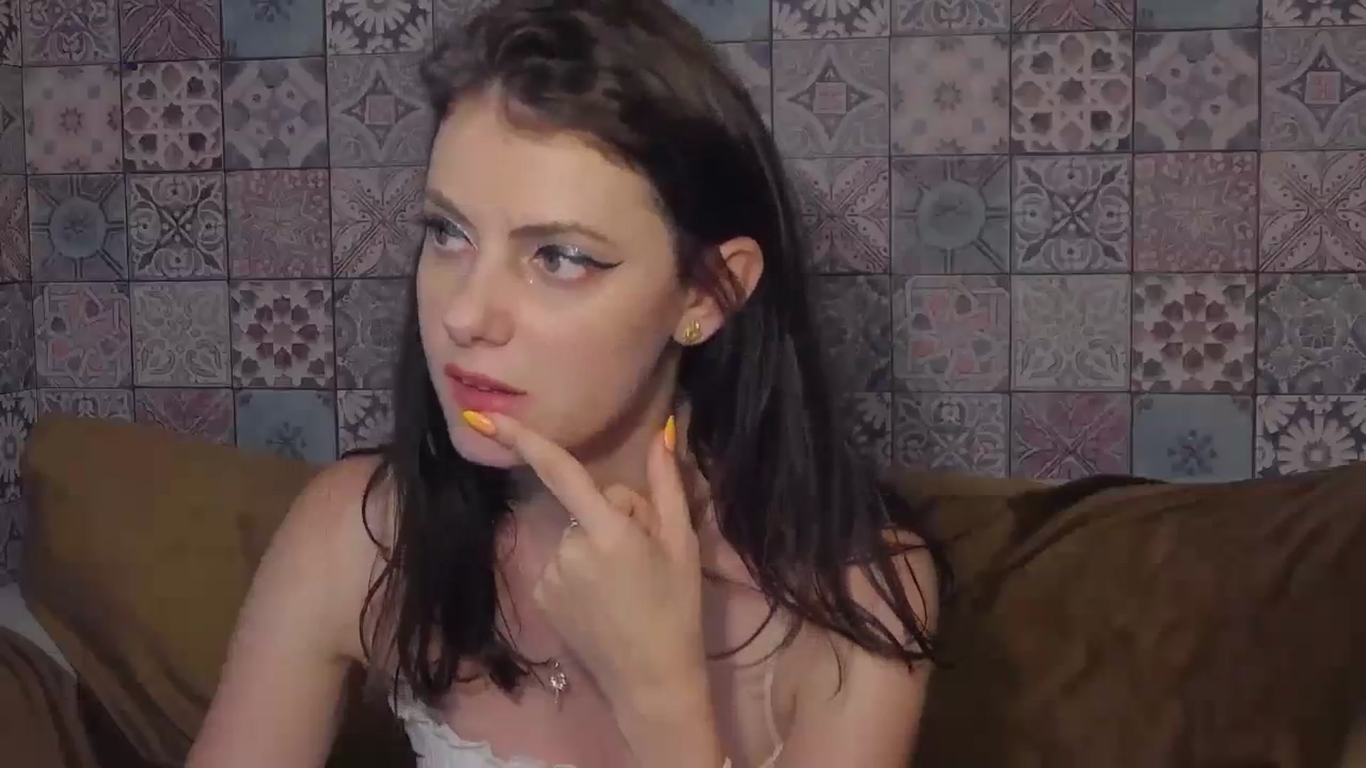 Gallery image thumbnail from MissAracely's myfreecams stream on, 08/26/2023, 20:17 image 12 of 20