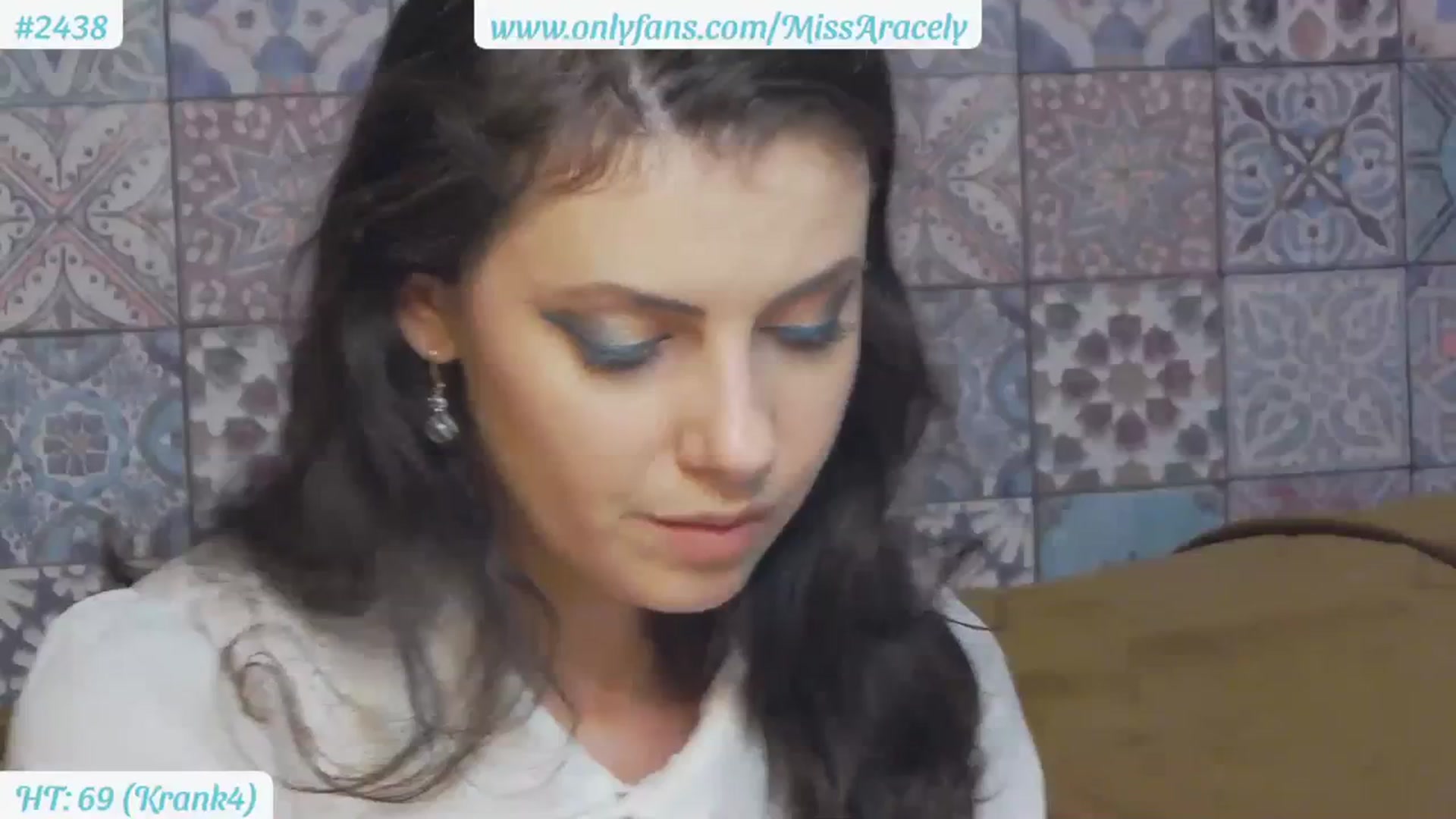 Gallery image thumbnail from MissAracely's myfreecams stream on, 09/13/2023, 21:43 image 1 of 20