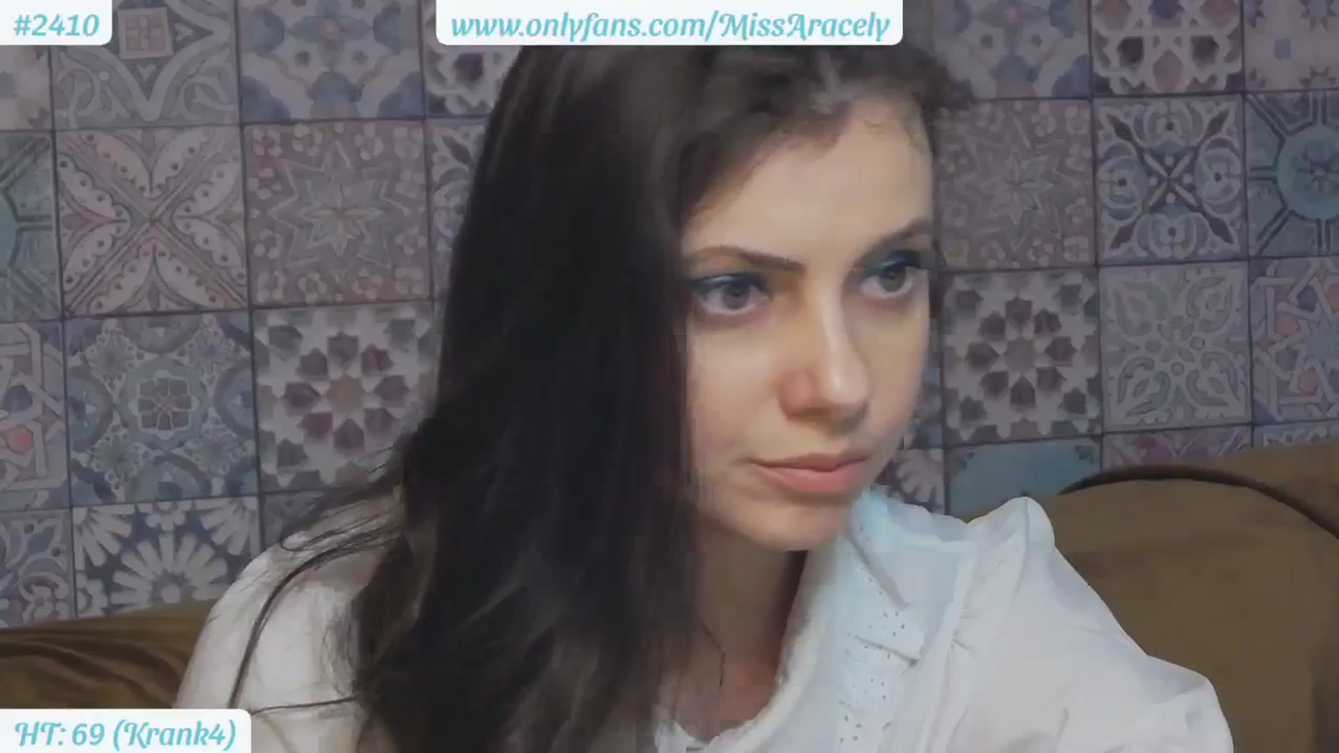 Gallery image thumbnail from MissAracely's myfreecams stream on, 09/13/2023, 21:43 image 4 of 20