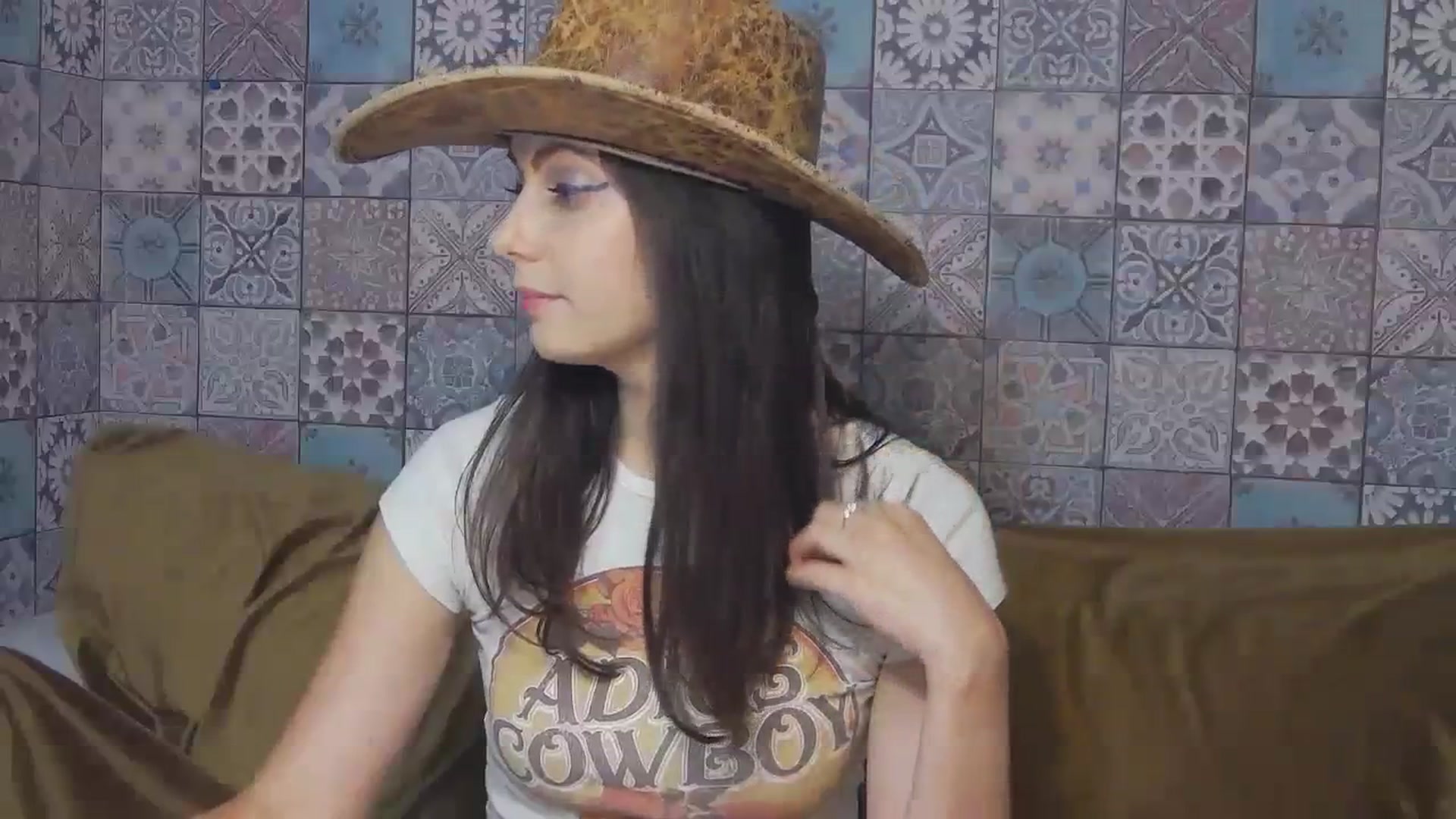 Gallery image thumbnail from MissAracely's myfreecams stream on, 09/14/2023, 18:23 image 3 of 20
