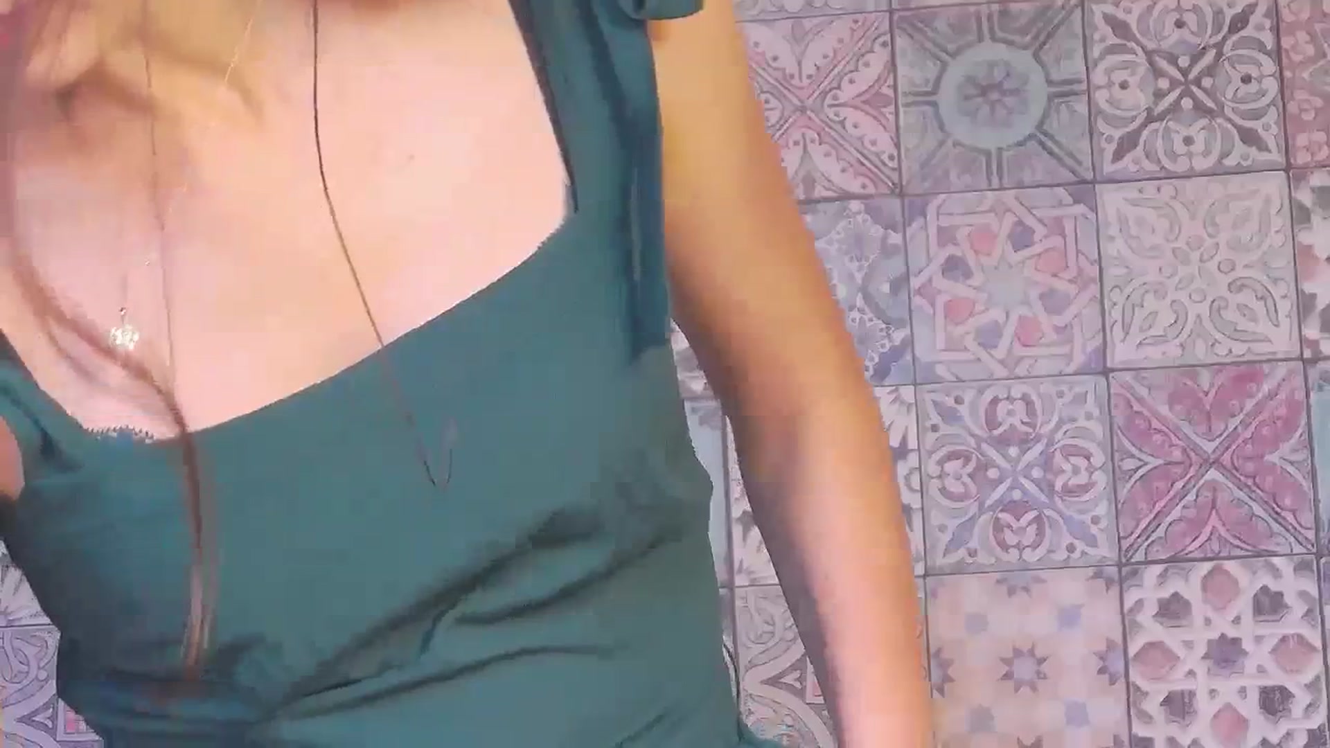 Gallery image thumbnail from MissAracely's myfreecams stream on, 09/22/2023, 15:22 image 16 of 20