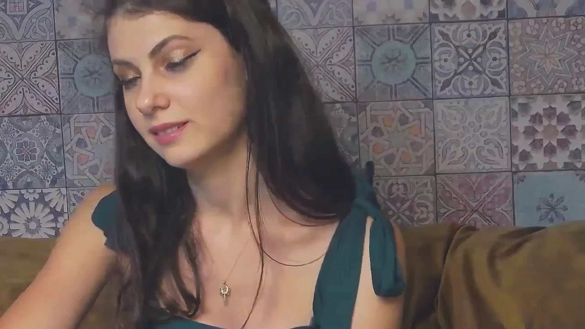 Gallery image thumbnail from MissAracely's myfreecams stream on, 09/22/2023, 19:15 image 15 of 20