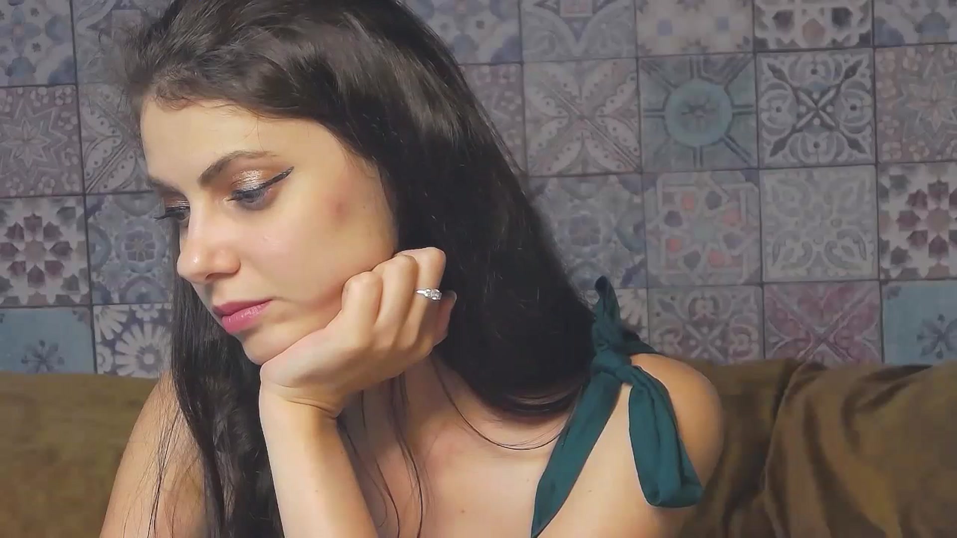 Gallery image thumbnail from MissAracely's myfreecams stream on, 09/22/2023, 19:15 image 19 of 20