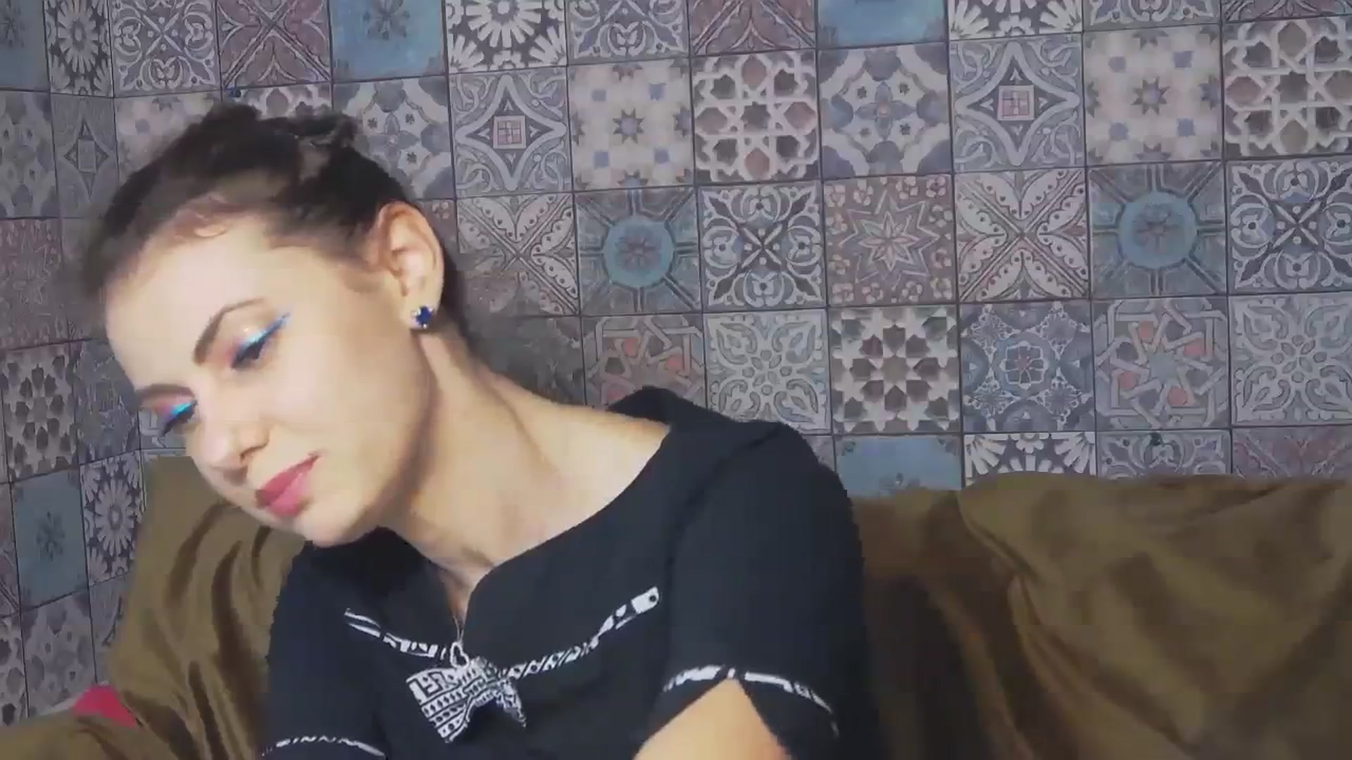 Gallery image thumbnail from MissAracely's myfreecams stream on, 10/05/2023, 17:42 image 14 of 20