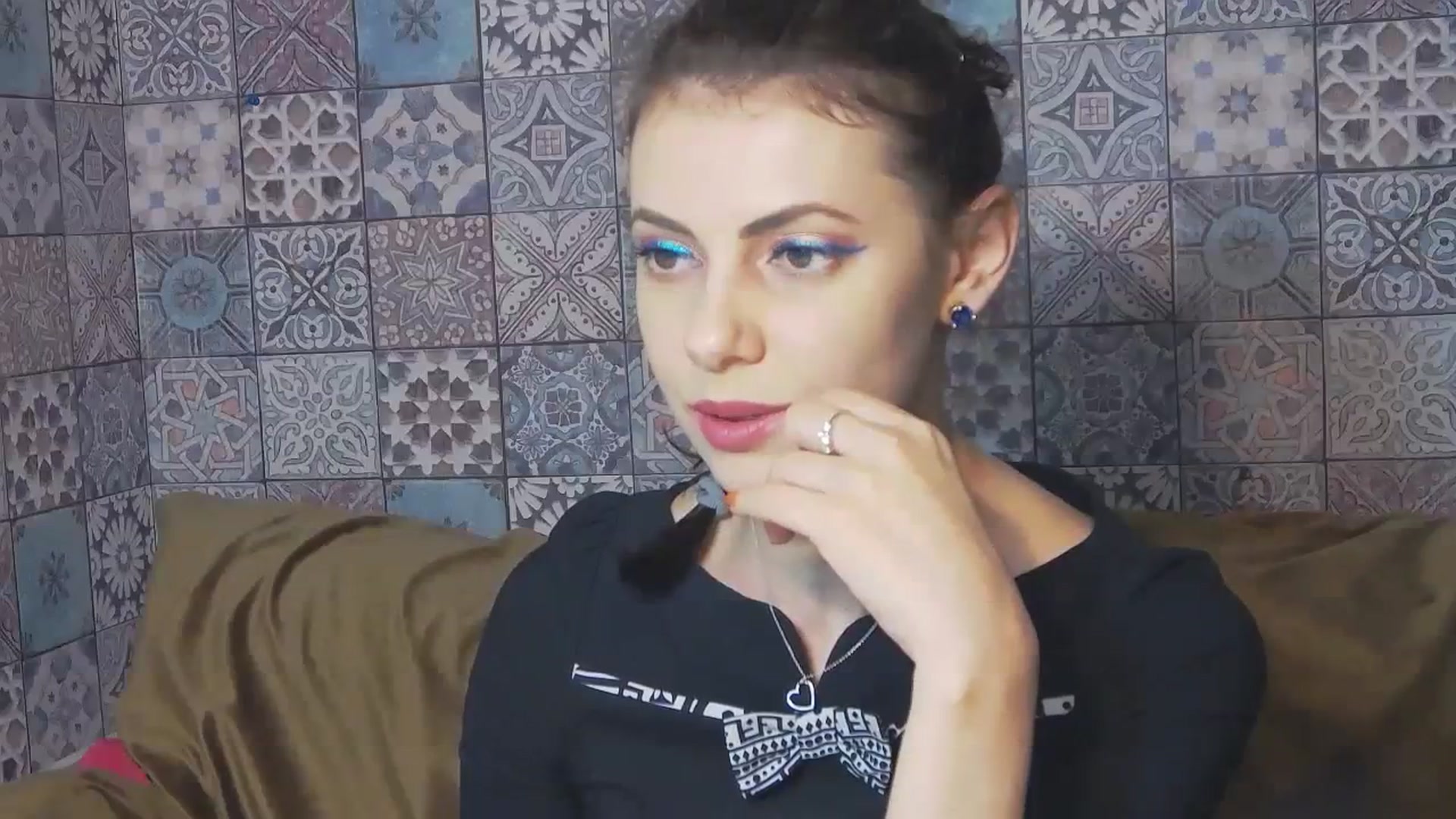 Gallery image thumbnail from MissAracely's myfreecams stream on, 10/05/2023, 17:42 image 17 of 20