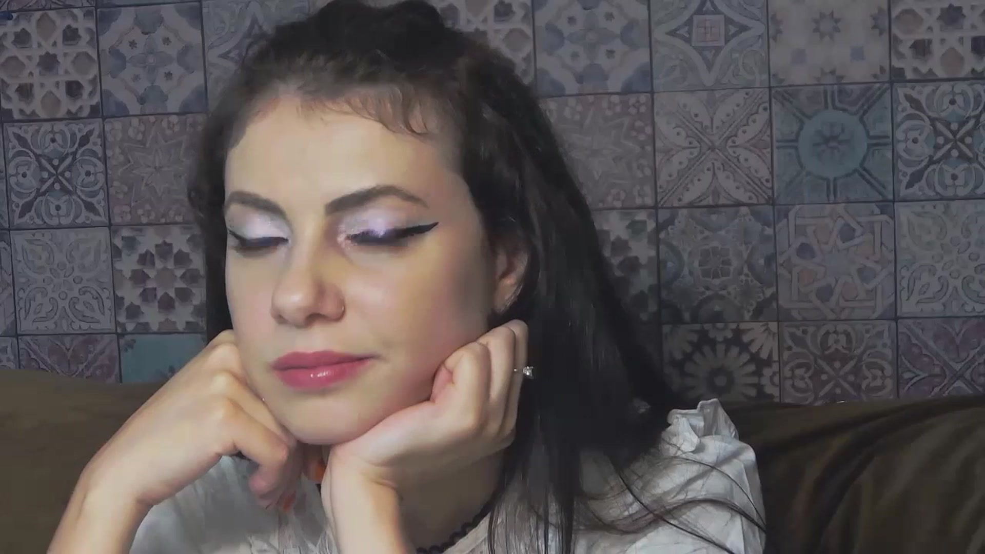 Gallery image thumbnail from MissAracely's myfreecams stream on, 10/06/2023, 18:30 image 18 of 20