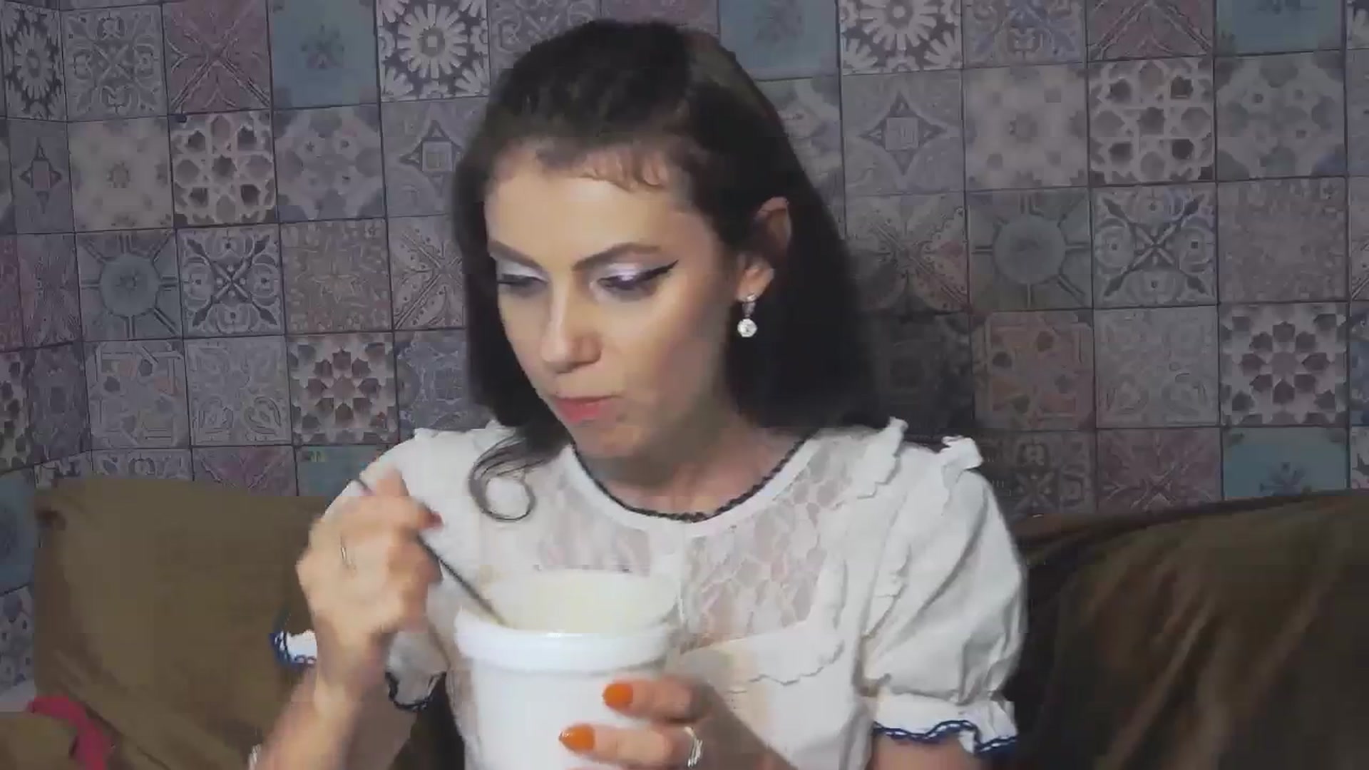Gallery image thumbnail from MissAracely's myfreecams stream on, 10/06/2023, 18:30 image 17 of 20