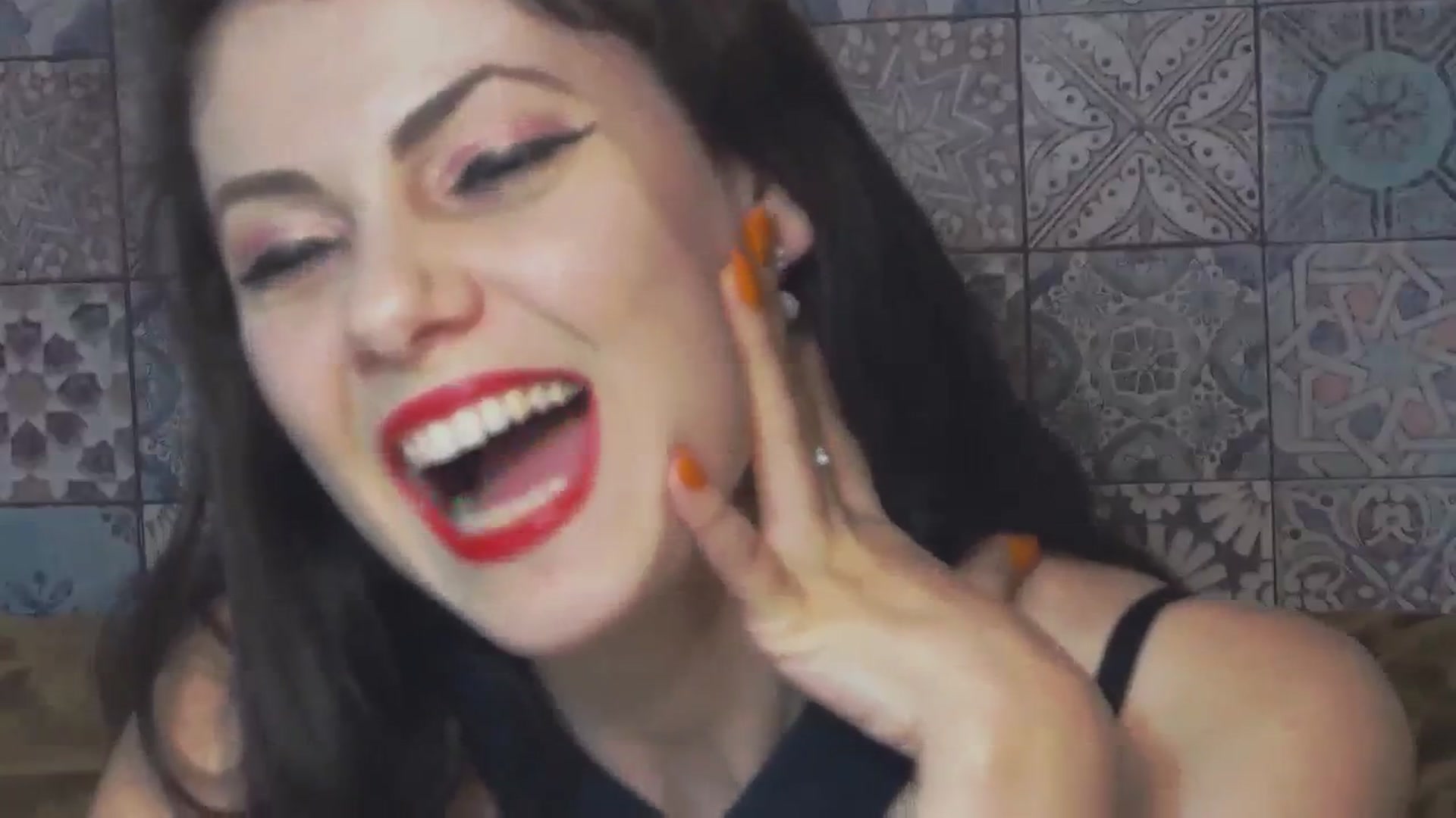 Gallery image thumbnail from MissAracely's myfreecams stream on, 10/08/2023, 21:02 image 12 of 20