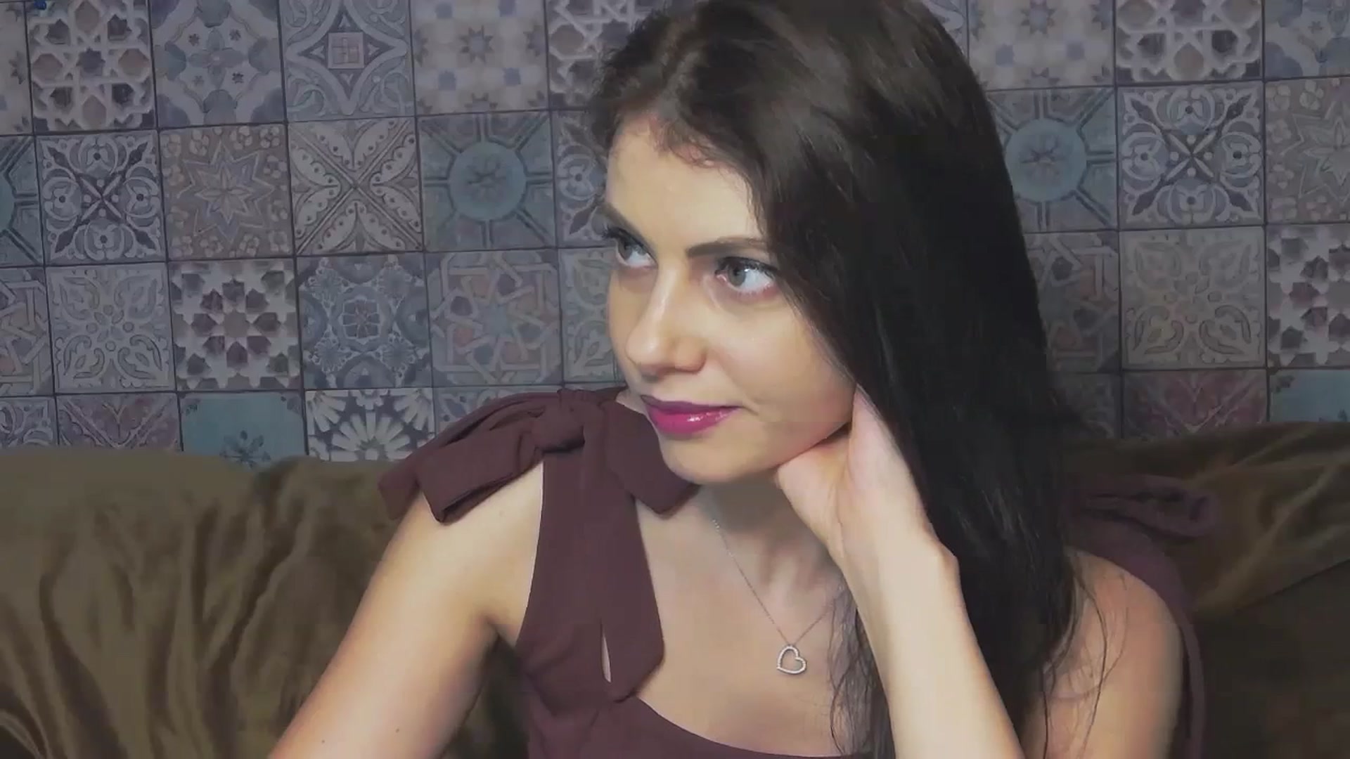 Gallery image thumbnail from MissAracely's myfreecams stream on, 10/09/2023, 17:18 image 5 of 20