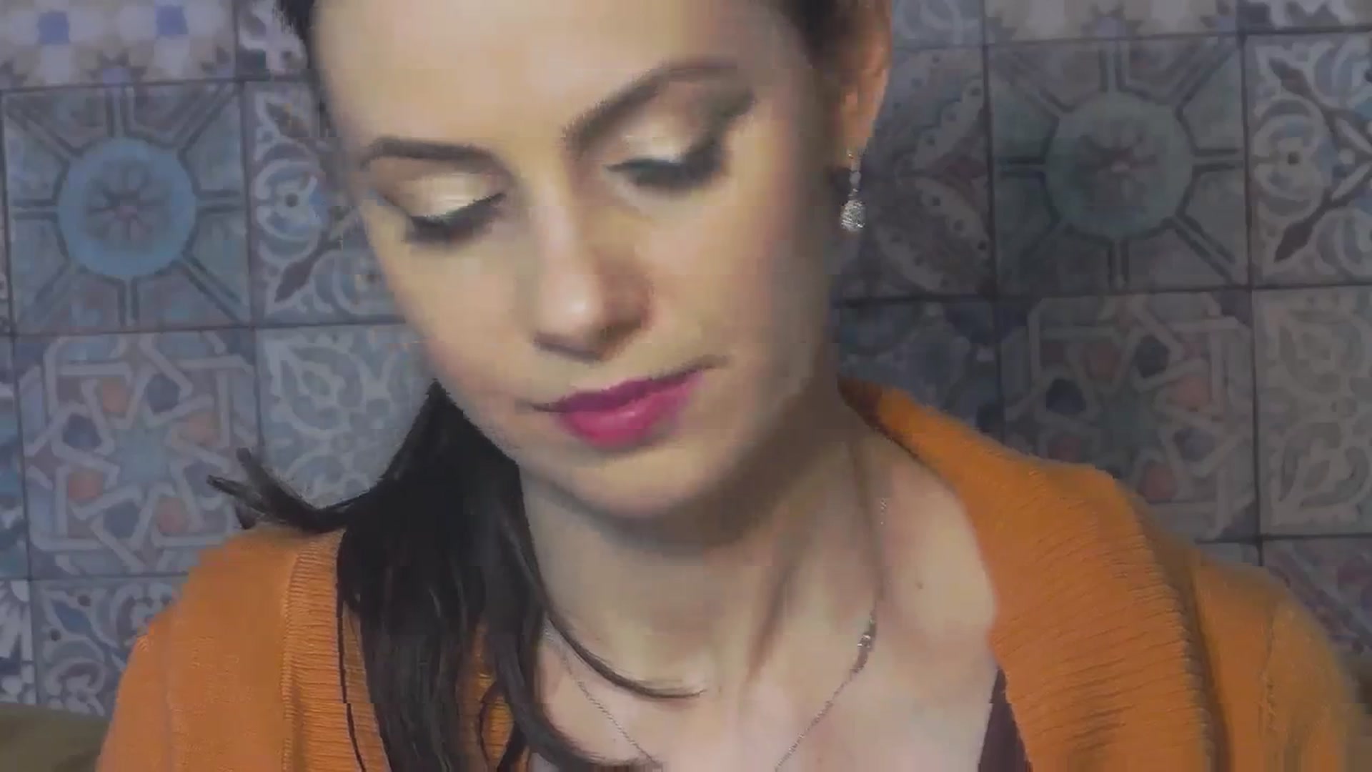 Gallery image thumbnail from MissAracely's myfreecams stream on, 10/10/2023, 16:10 image 6 of 20