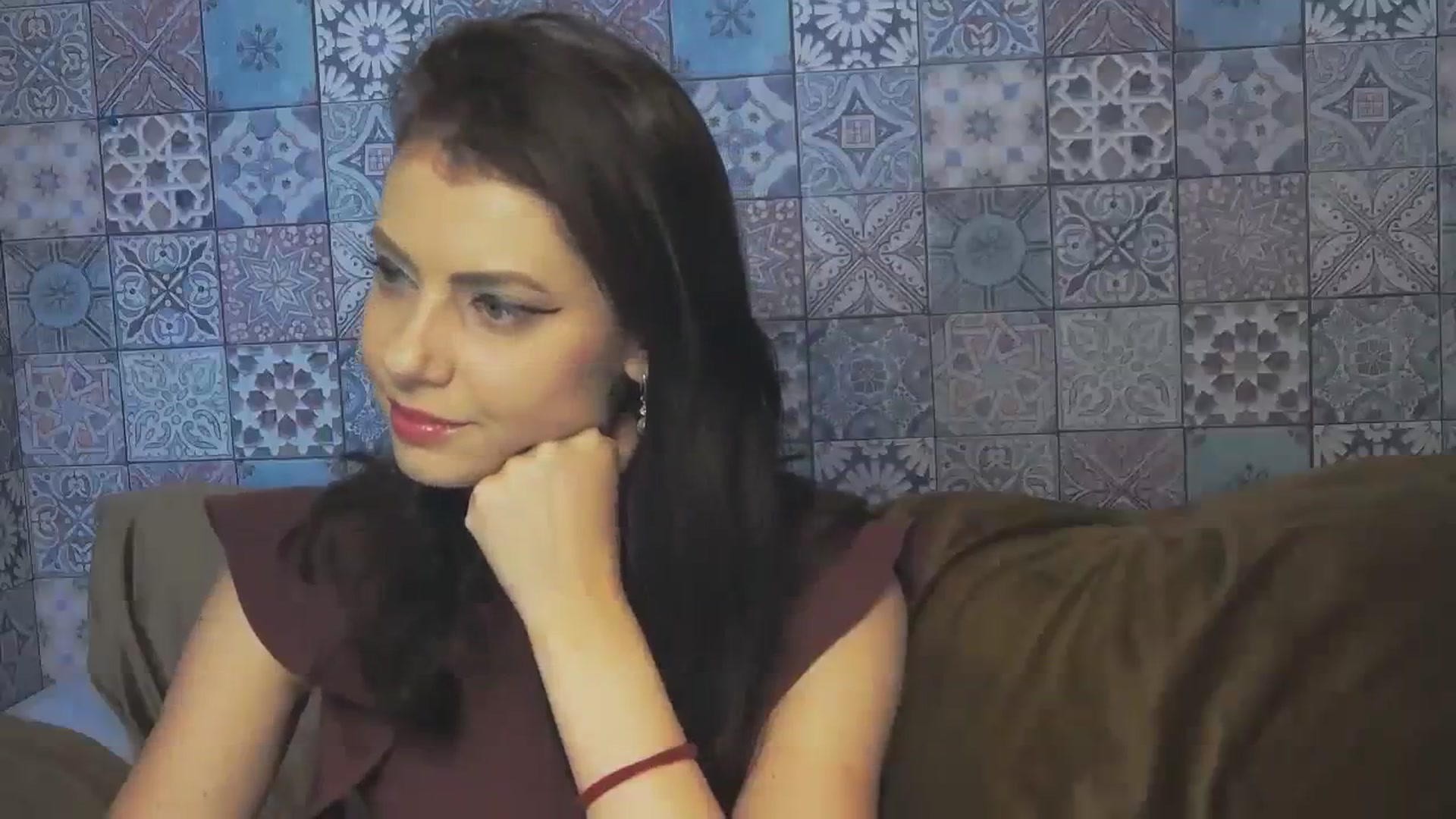 Gallery image thumbnail from MissAracely's myfreecams stream on, 10/11/2023, 15:38 image 7 of 20