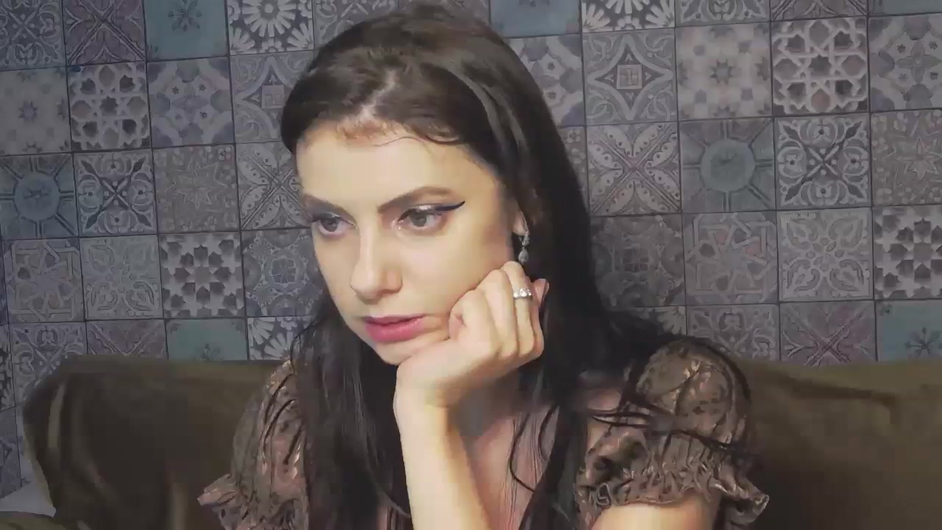 Gallery image thumbnail from MissAracely's myfreecams stream on, 10/12/2023, 19:18 image 4 of 20