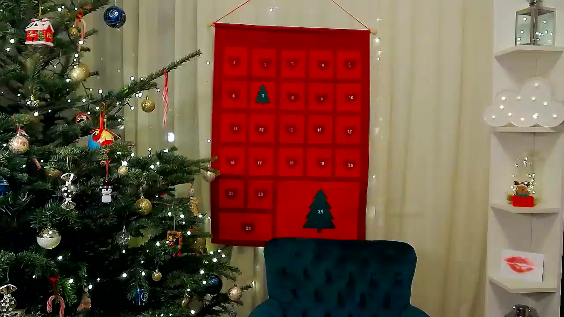 Gallery image thumbnail from MissAracely's myfreecams stream on, 12/21/2023, 21:27 image 4 of 20