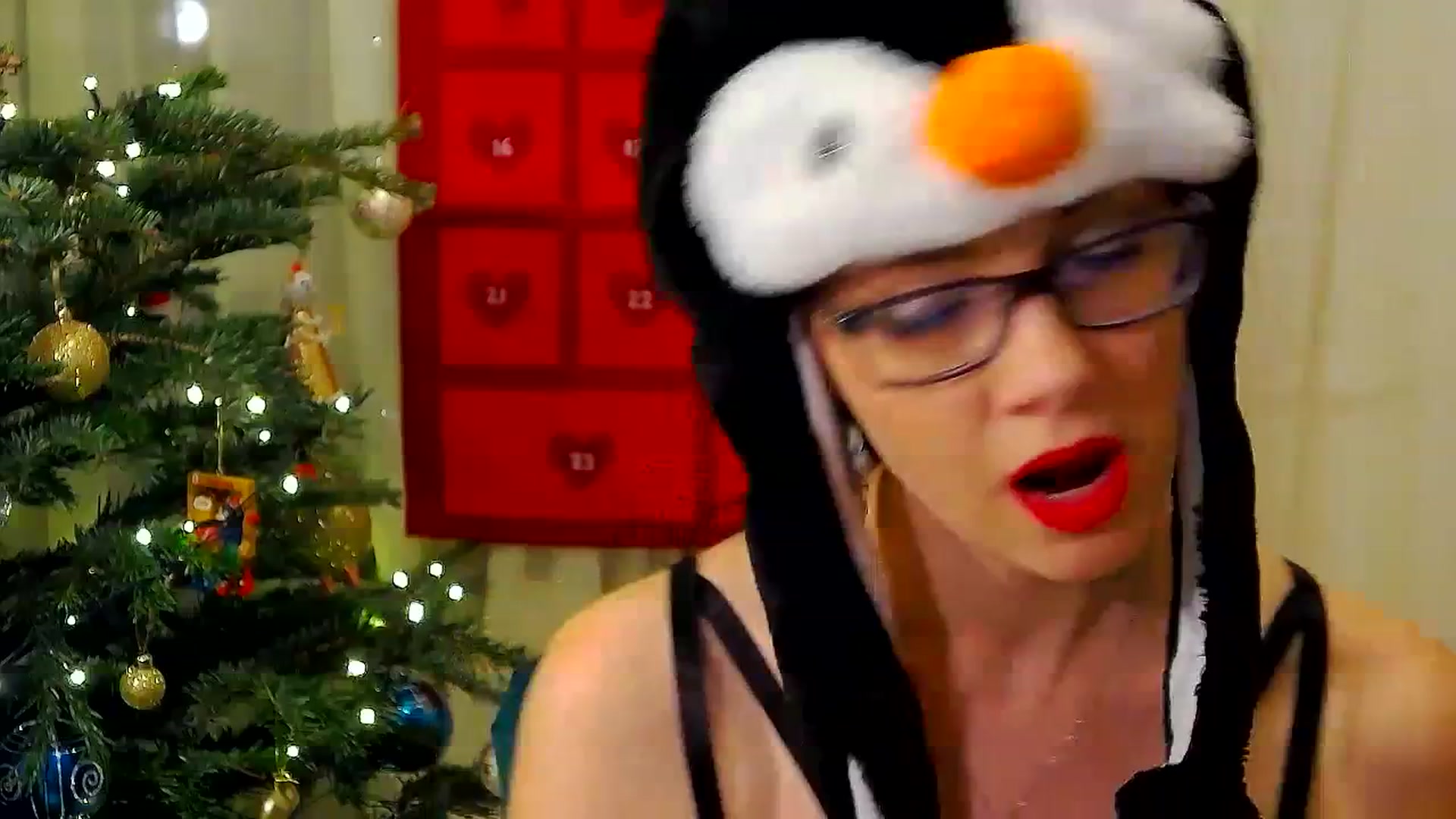 Gallery image thumbnail from MissAracely's myfreecams stream on, 12/21/2023, 21:27 image 20 of 20