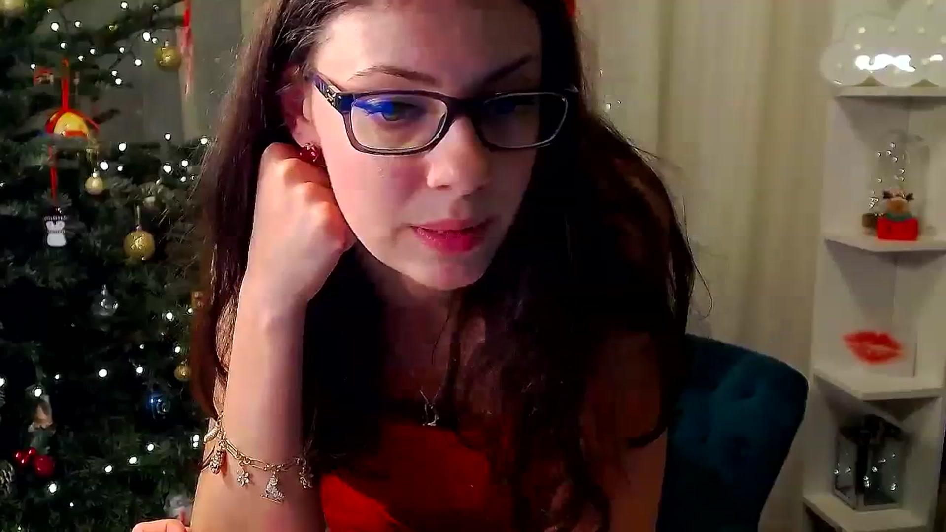 Gallery image thumbnail from MissAracely's myfreecams stream on, 12/28/2023, 22:04 image 10 of 20