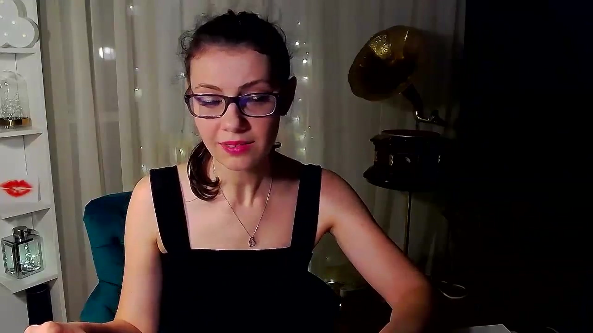 Gallery image thumbnail from MissAracely's myfreecams stream on, 01/07/2024, 22:10 image 3 of 20