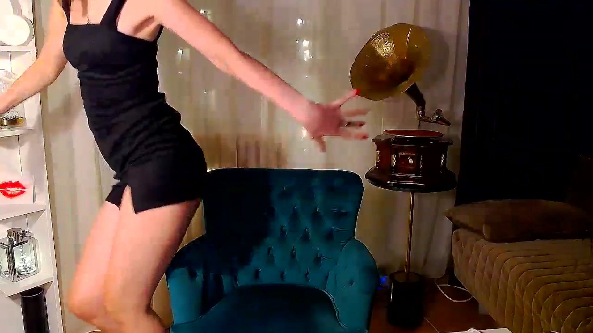 Gallery image thumbnail from MissAracely's myfreecams stream on, 01/07/2024, 22:10 image 11 of 20