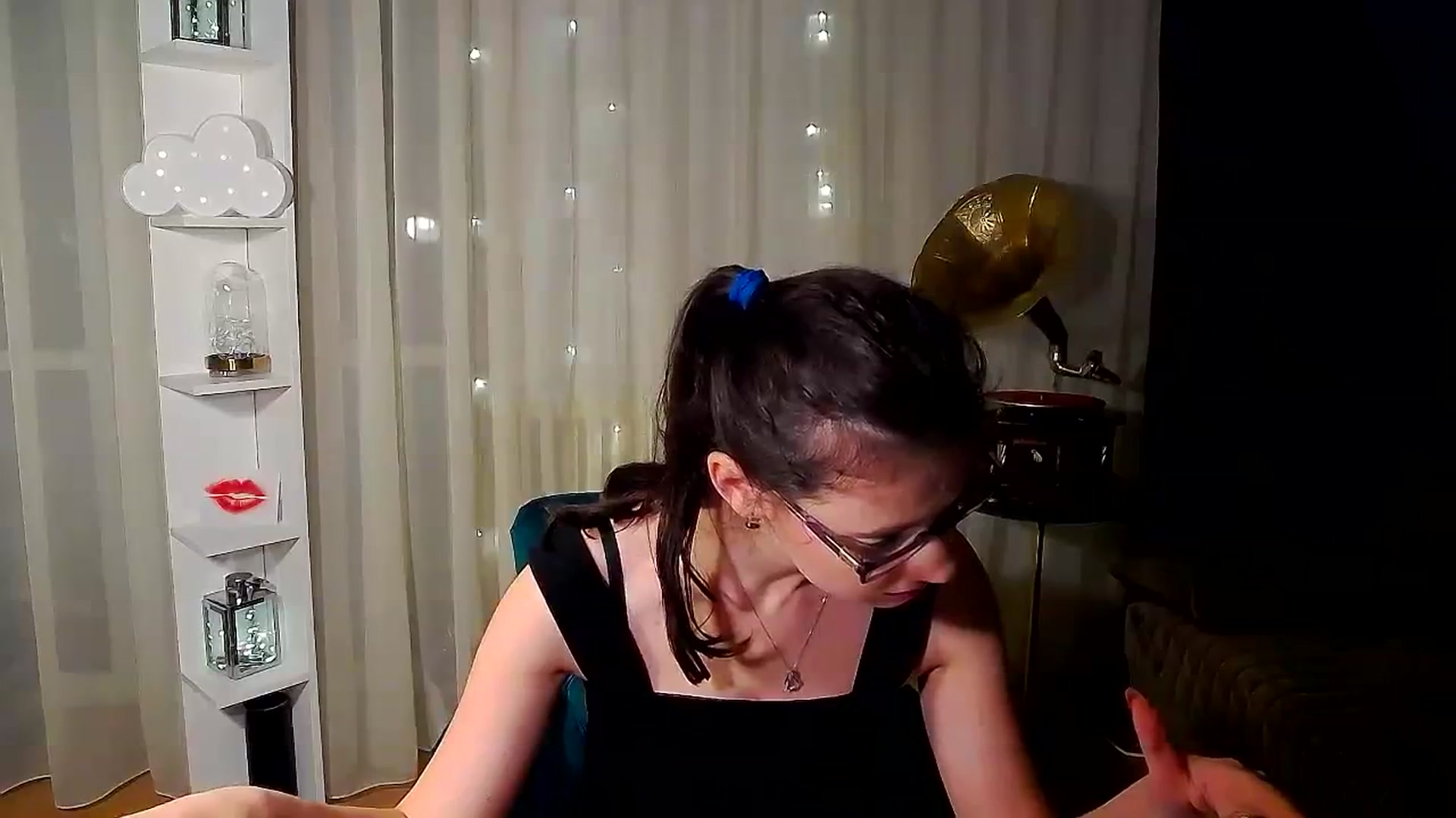 Gallery image thumbnail from MissAracely's myfreecams stream on, 01/08/2024, 24:15 image 19 of 20